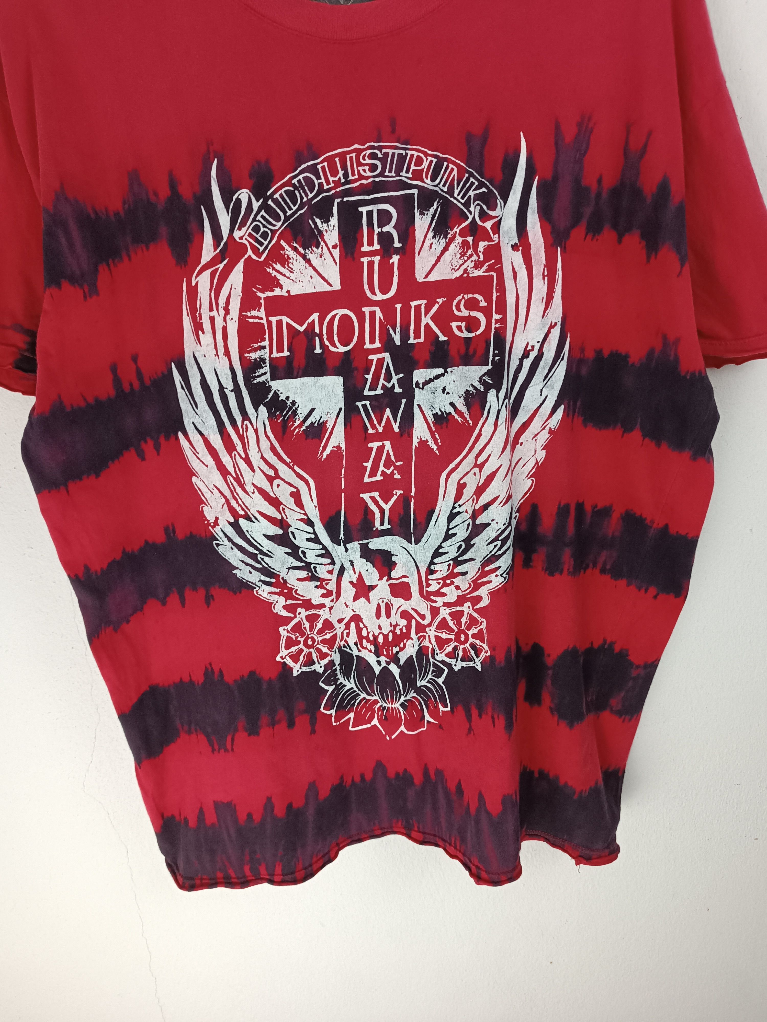 Vintage VINTAGE BUDDHIST PUNK RUNAWAY MONKS VERY RARE TEE Size US L / EU 52-54 / 3 - 10 Thumbnail