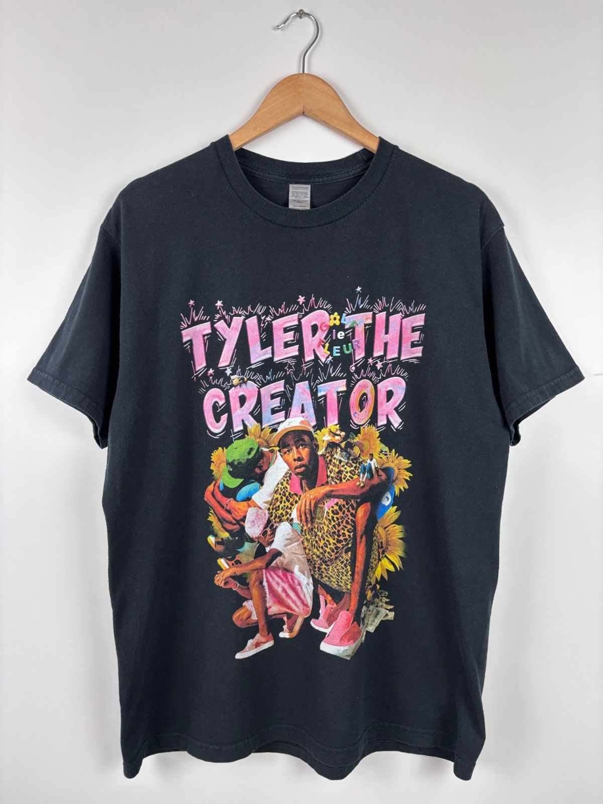 Gildan Tyler The Creator IGOR Flower Boy Double Sided T-Shirt L Size US L / EU 52-54 / 3 - 1 Thumbnail