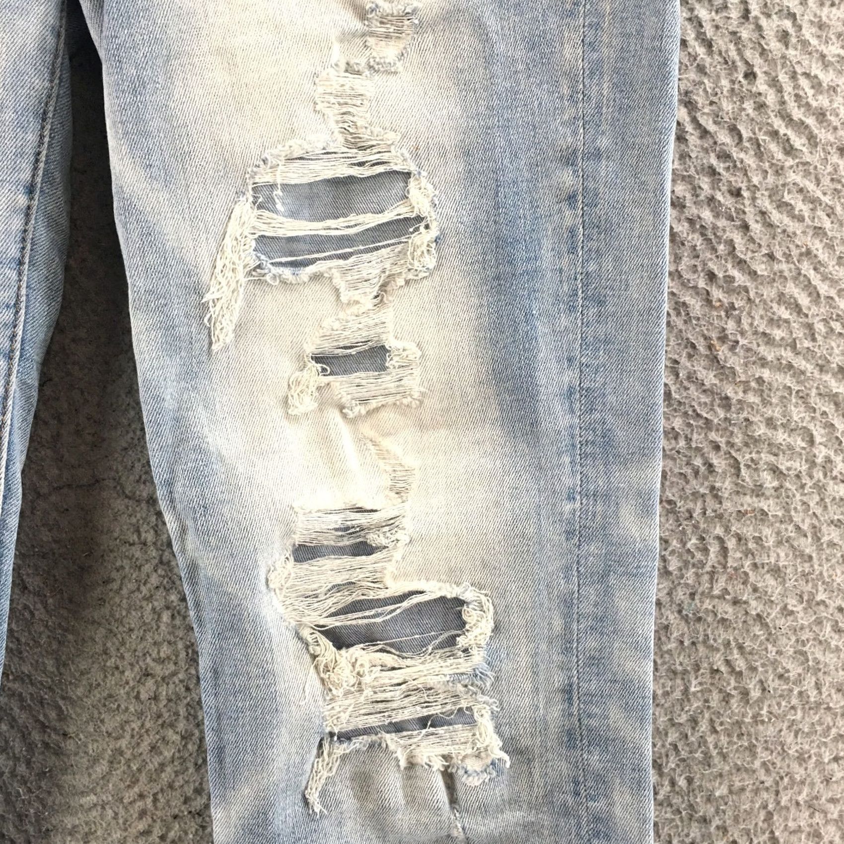 American Eagle Outfitters American Eagle Outfitters Jeans Womens 28 Skinny Light Blue Distressed Denim Slim 5-Pocket Size 28" / US 6 / IT 42 - 7 Thumbnail