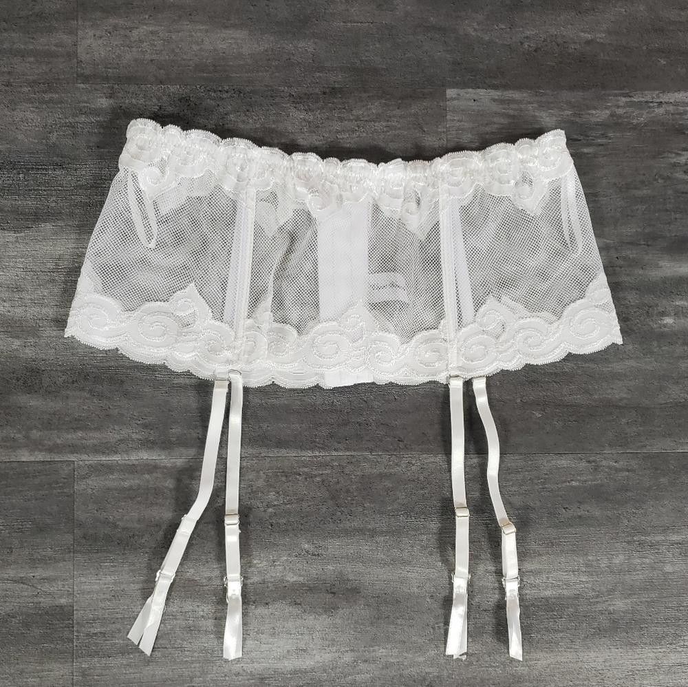 Designer White Laced Elegant Moments Lingerie Garter Mini Size ONE SIZE - 1 Thumbnail