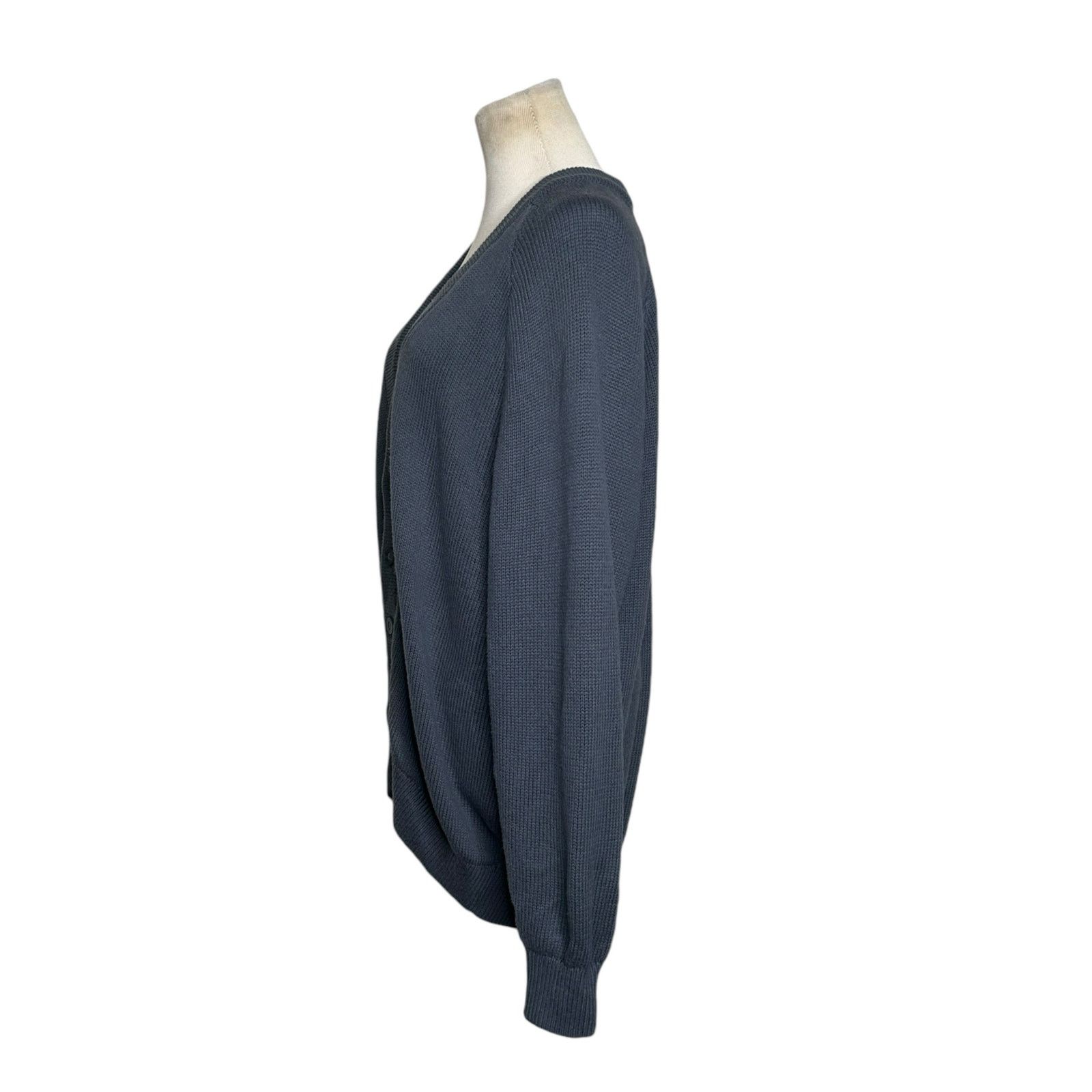 Aritzia Aritzia TNA gray long sleeves v neck cardigan size 2 - Large Size L / US 10 / IT 46 - 12 Thumbnail