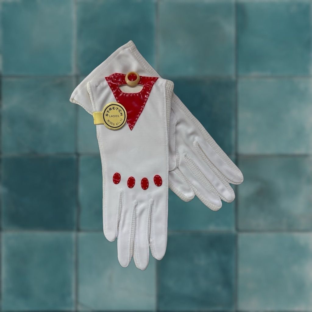 Vintage VINTAGE dress gloves Womens size XS-S deadstock NIP 70s White nylon buckle 70s gloves Mens no Size S / US 4 / IT 40 - 1 Thumbnail