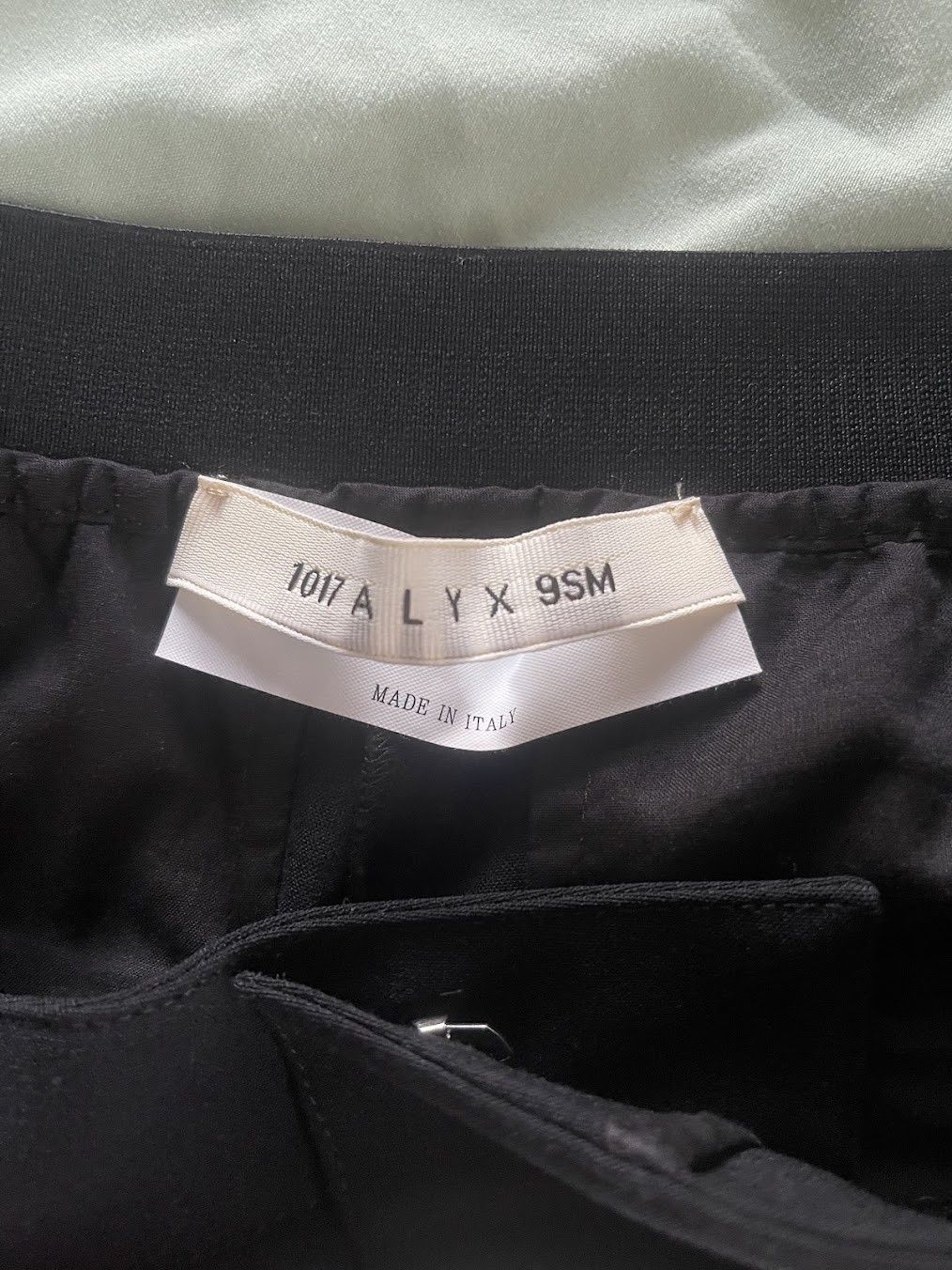 1017 ALYX 9SM 1017 ALYX 9SM Black Metal Buckle Suit Trousers Size US 34 / EU 50 - 5 Thumbnail