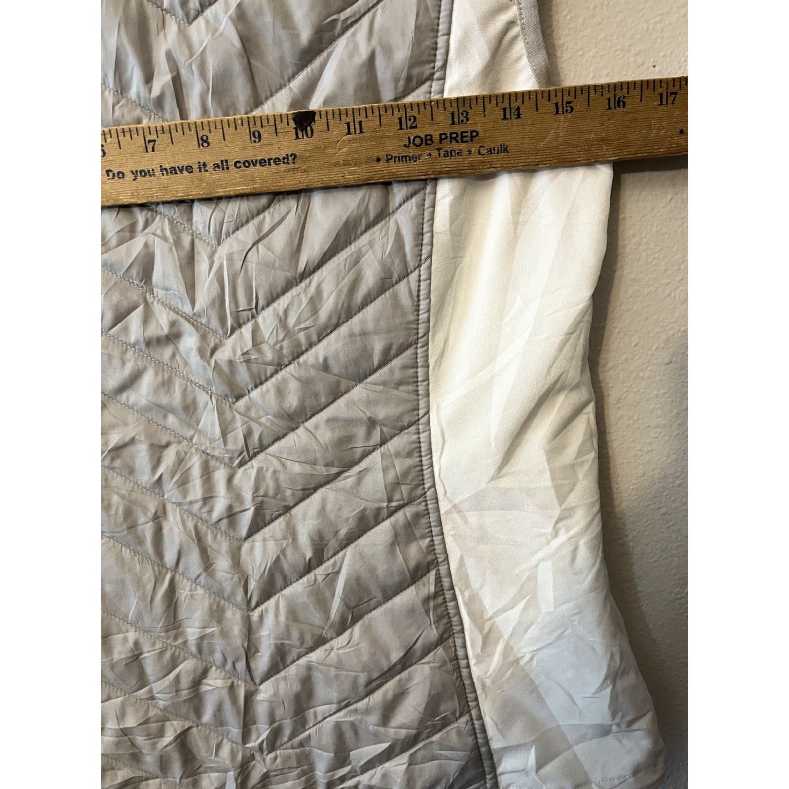 Eddie Bauer VEST Eddie Bauer Woman's XS Sleeveless White Grey Full Zip Outdoor Vest Womens XS Sleeveless Zip Vest Eddie Bauer White Grey Size XS / US 0-2 / IT 36-38 - 4 Thumbnail