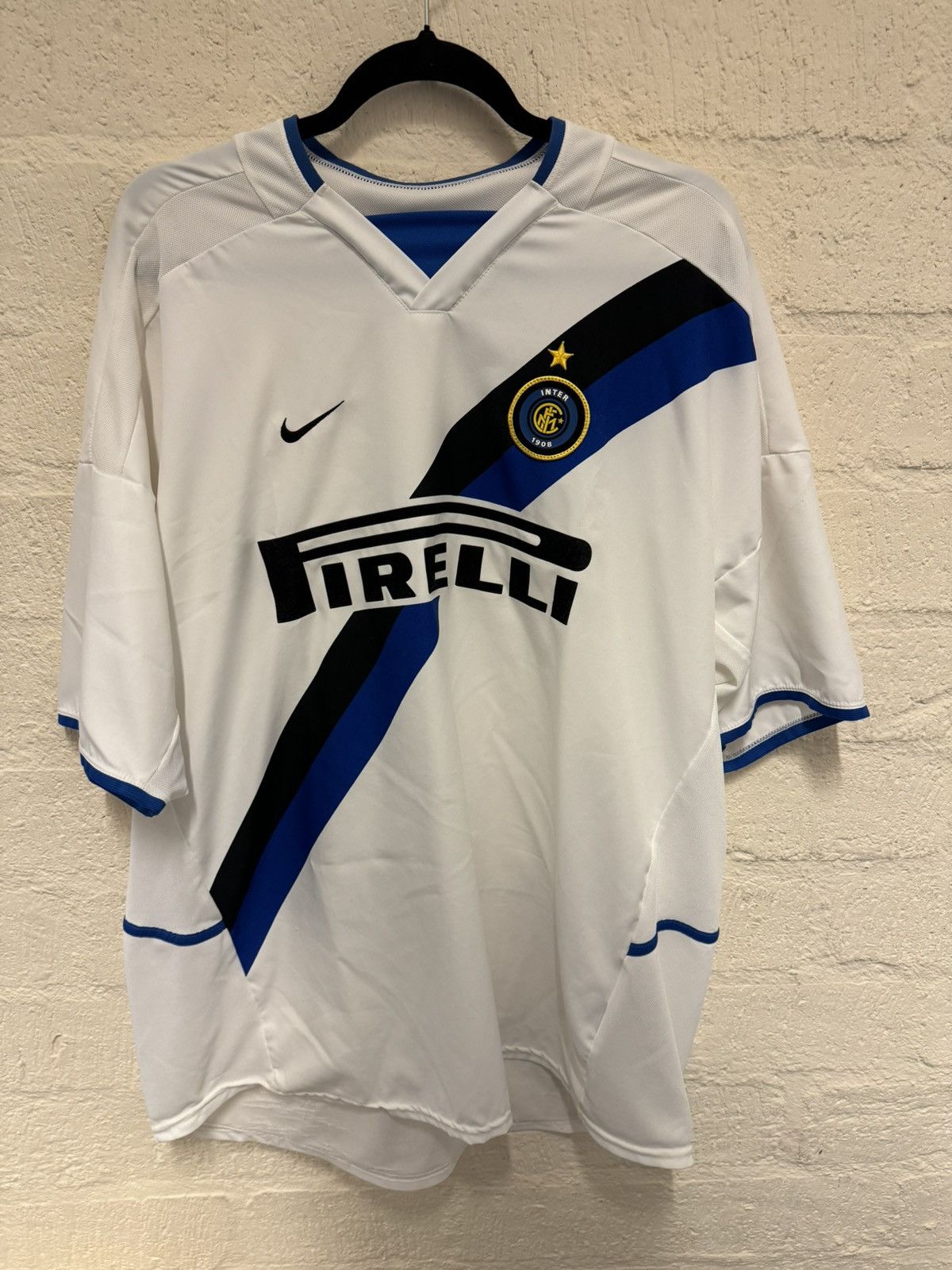 Image of Soccer Jersey x Vintage Nike Inter 2002-2003 Jersey in White, Men's (Size XL)