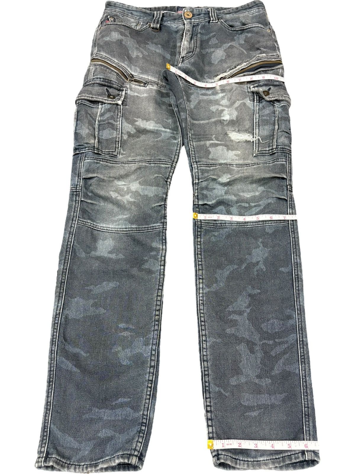 Japanese Brand Vintage Japanese Camo Style Distressed Tactical Cargo Jeans Size US 31 - 12 Thumbnail