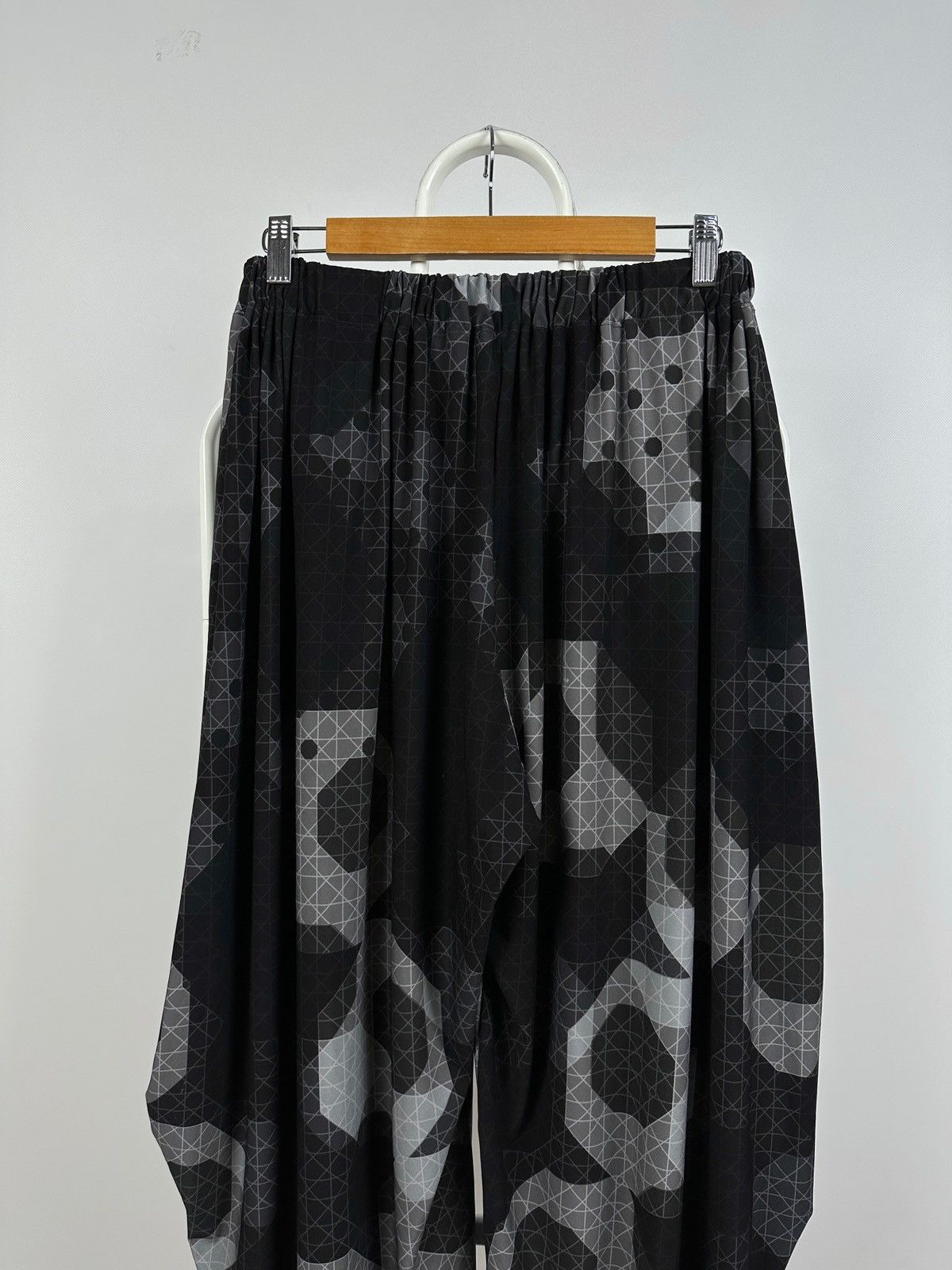 Issey Miyake Vintage Issey Miyake Geometric Pleated Pant Size US 32 / EU 48 - 11 Thumbnail