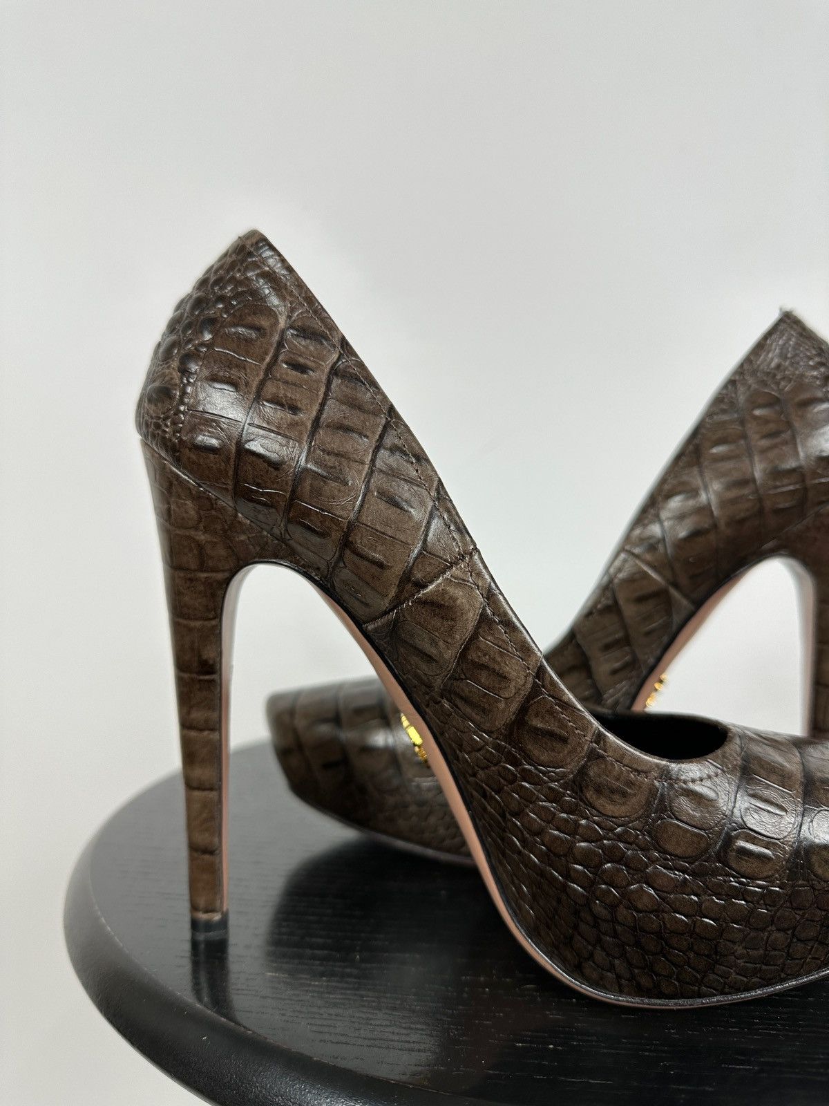 Prada Prada Crocodile Brown Leather Heels Pumps Size US 8.5 / IT 38.5 - 18 Thumbnail
