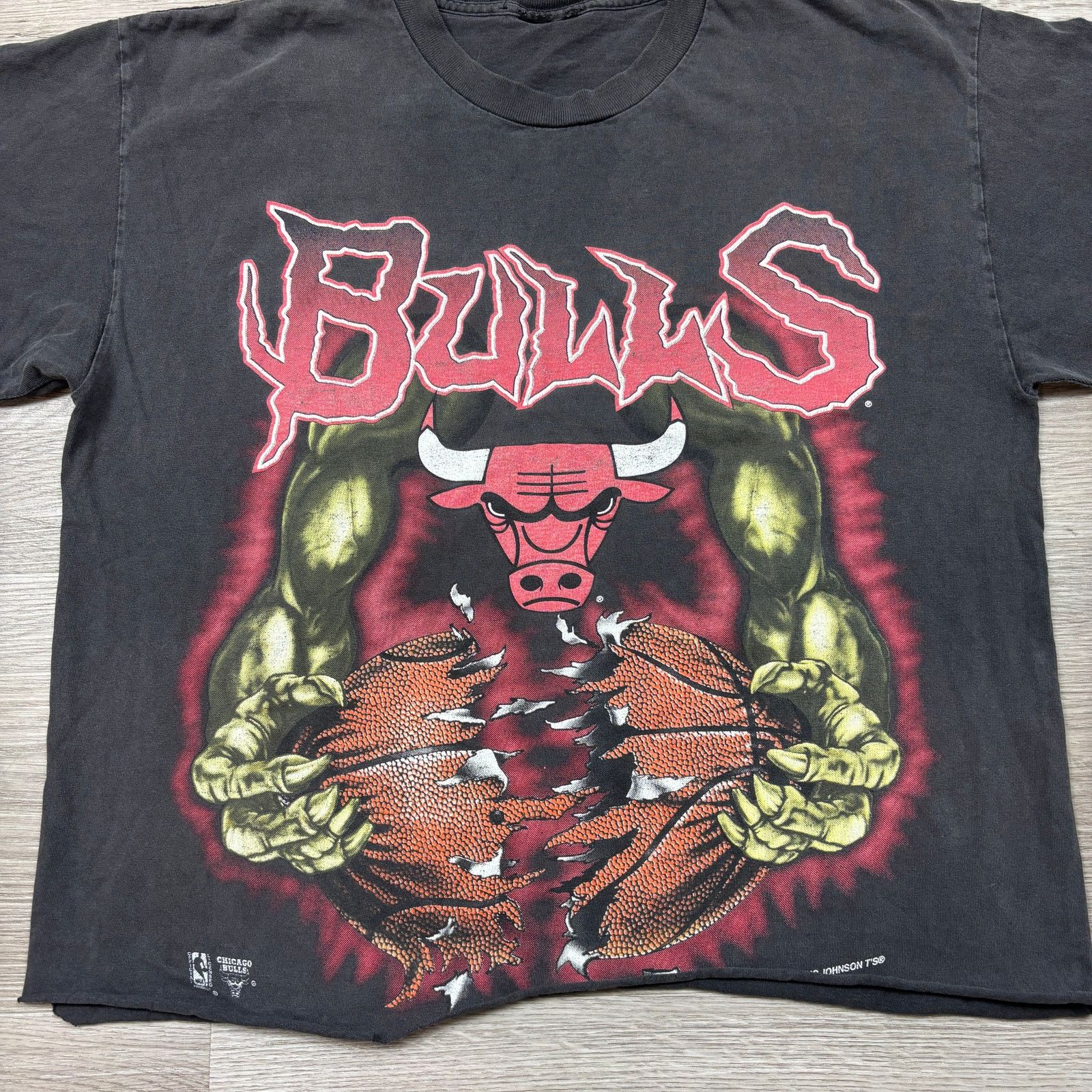 NBA × Vintage VTG Chicago Bulls Strong Benny The Bull Boxy Shirt Men's L Size US L / EU 52-54 / 3 - 2 Thumbnail