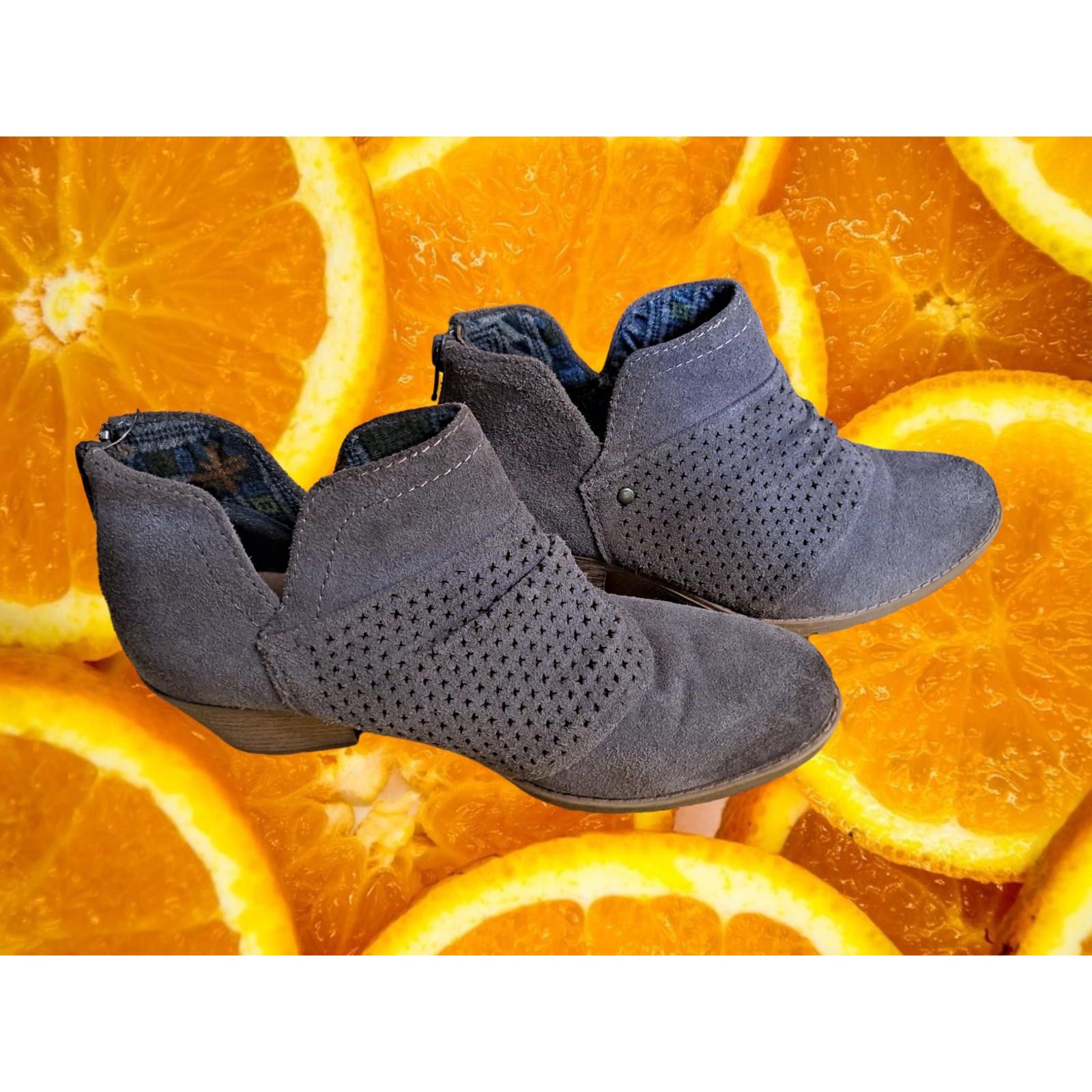 Other Earth Origins Amanda Gray Ankle Boots with 2 Inch Heel Size Size US 7.5 / IT 37.5 - 3 Thumbnail