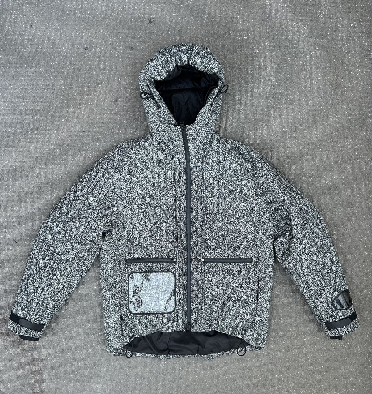 Undercover Undercover puffer Size US M / EU 48-50 / 2 - 1 Thumbnail