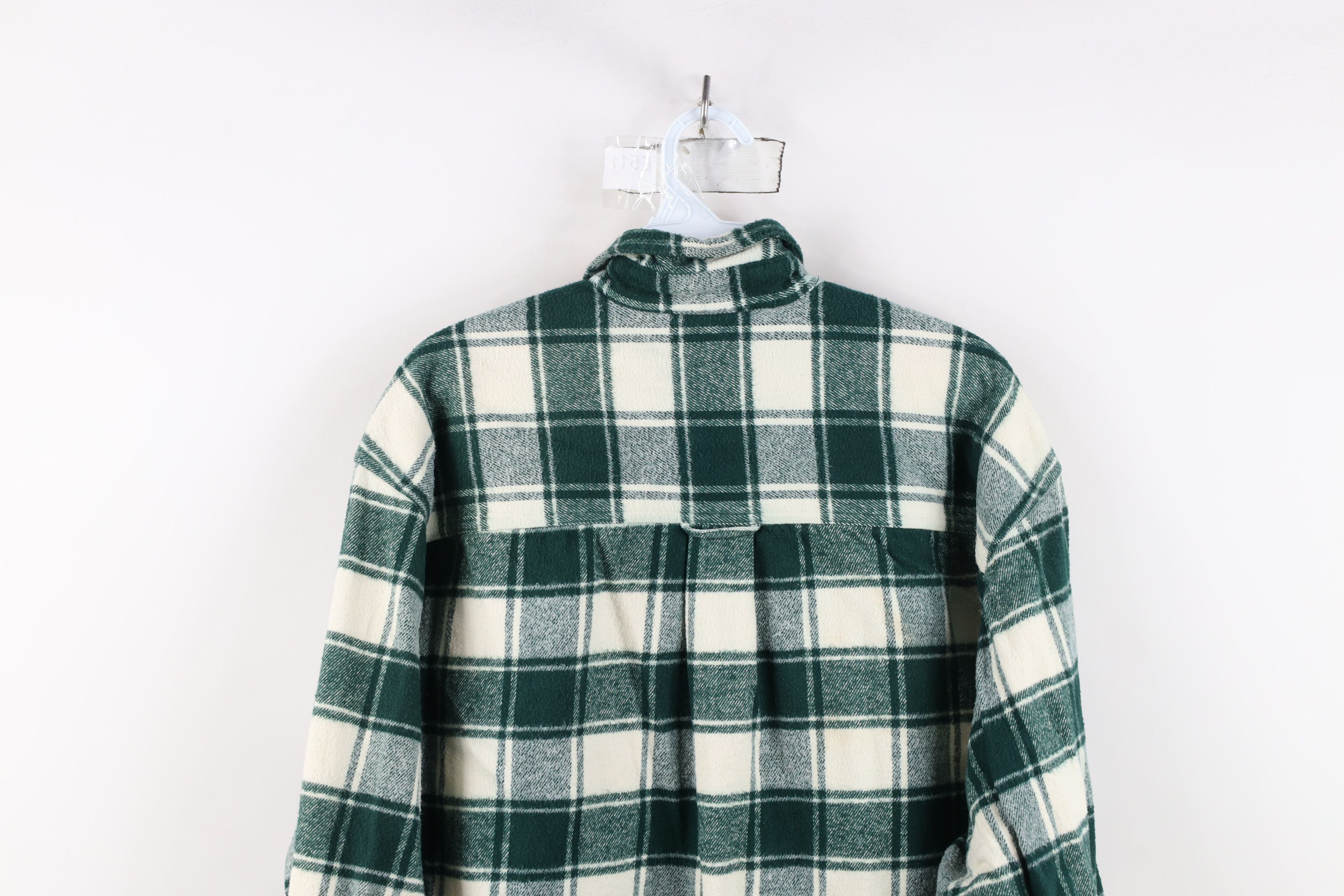 Eddie Bauer Vintage 90s Eddie Bauer Heavyweight McKinley Button Shirt Size US L / EU 52-54 / 3 - 10 Thumbnail