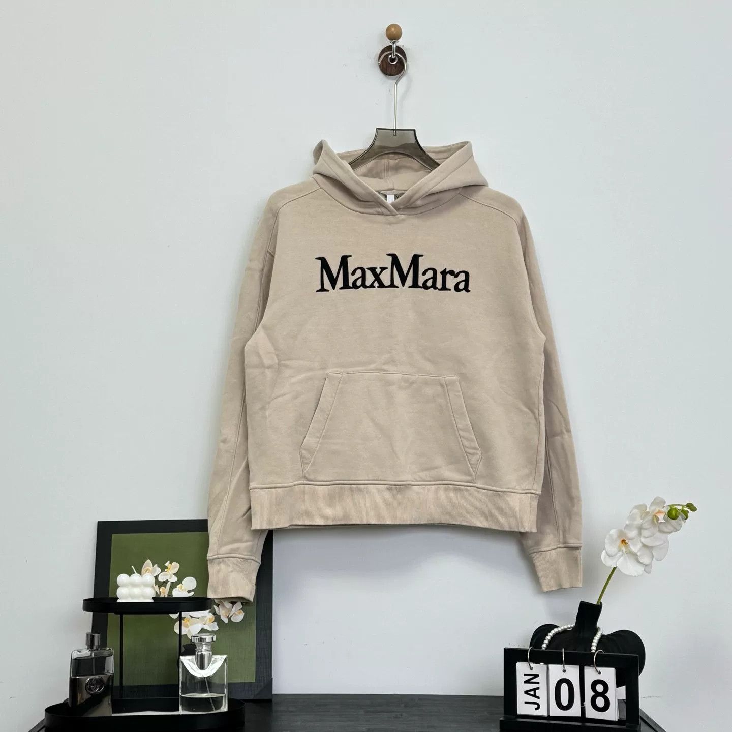 Max Mara Maxmara Logo Sweatshirt Size M Size M / US 6-8 / IT 42-44 - 1 Thumbnail