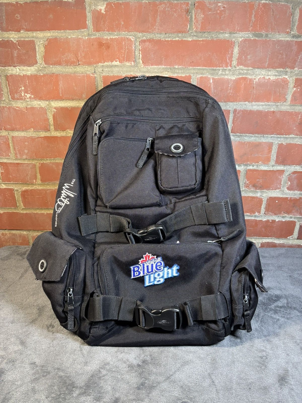 Burton Y2k Burton Shaun White Collection Backpack Labatt Blue Light Size ONE SIZE - 1 Thumbnail
