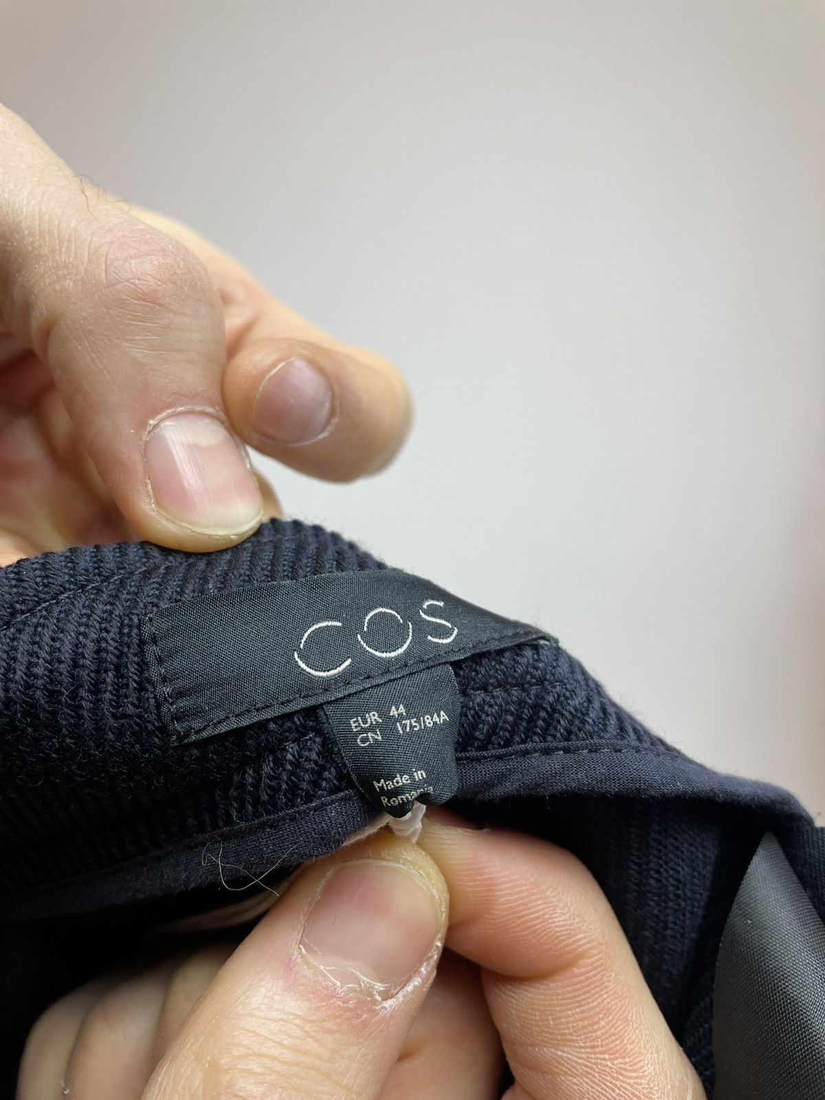 Cos × Japanese Brand COS Wool Trousers Women’s BIG SIZE size EUR 44 Size 32" / US 10 / IT 46 - 16 Thumbnail