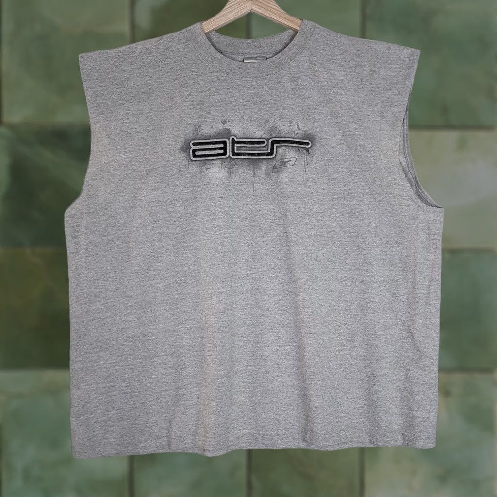 Reebok VINTAGE Reebok Shirt Mens 2XL Gray Sleeveless Muscle Tank Top Crew Neck Graphic Print RBK Back Neck 90% Cotton 10% Polyester Size US XXL / EU 58 / 5 - 1 Thumbnail