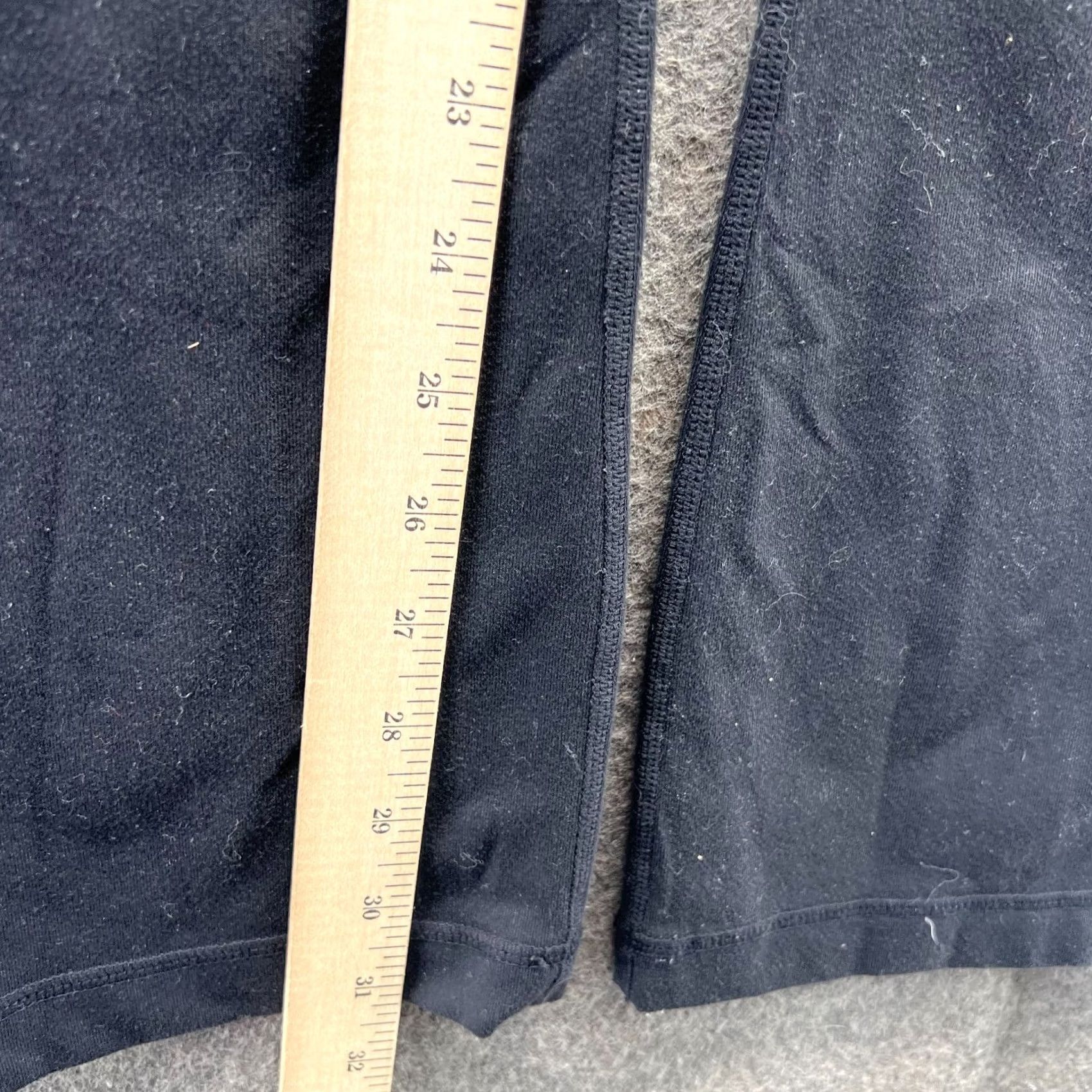 Lululemon VINTAGE Lululemon Pants Women 6 Wide-Leg Black Logo Active Wear Groove Yoga Gym Size 28" / US 6 / IT 42 - 6 Thumbnail