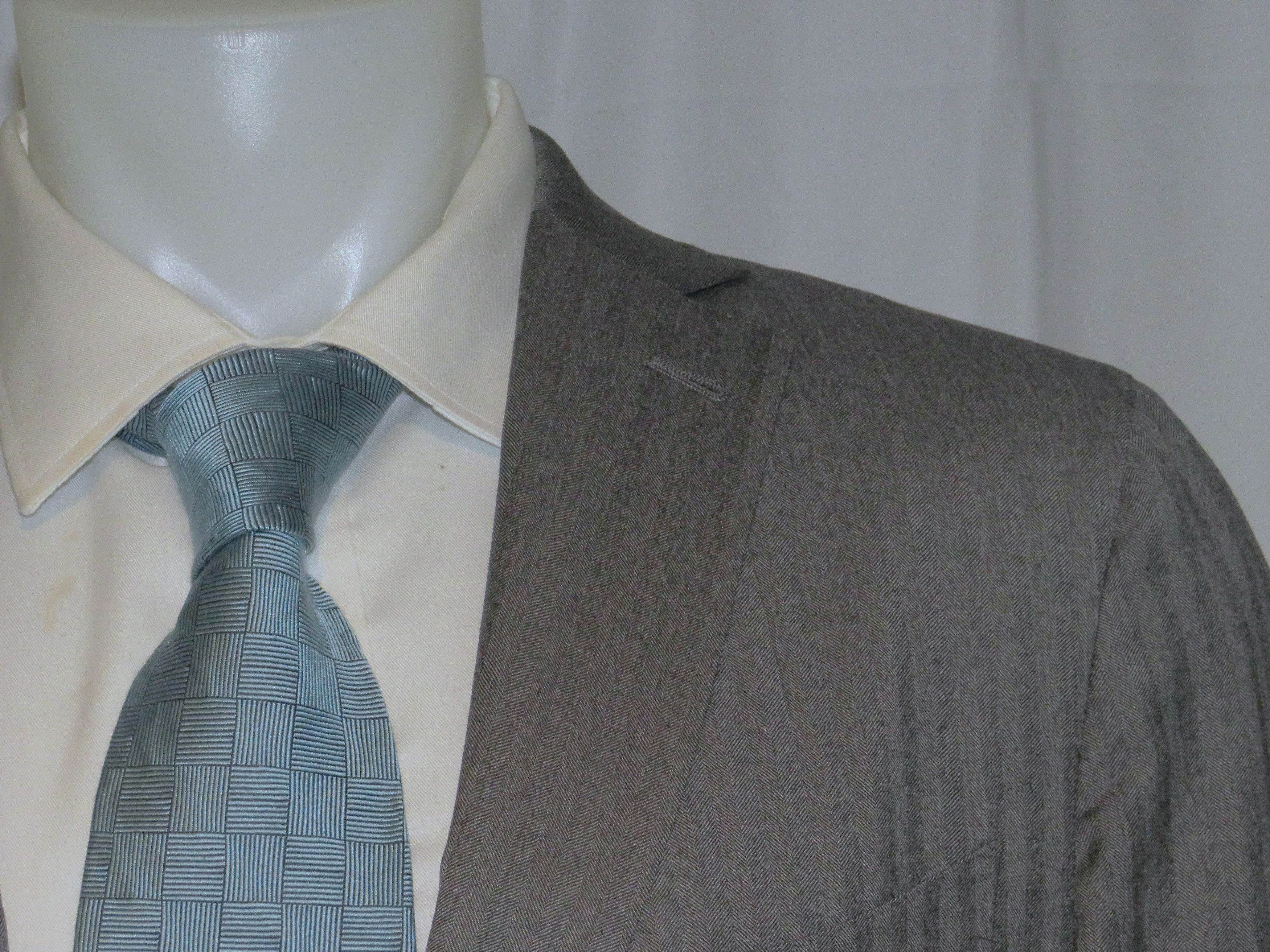 Ermenegildo Zegna Firen Very Recent Gray Herringbone Three Roll Two Suit 44R Size 44R - 7 Thumbnail