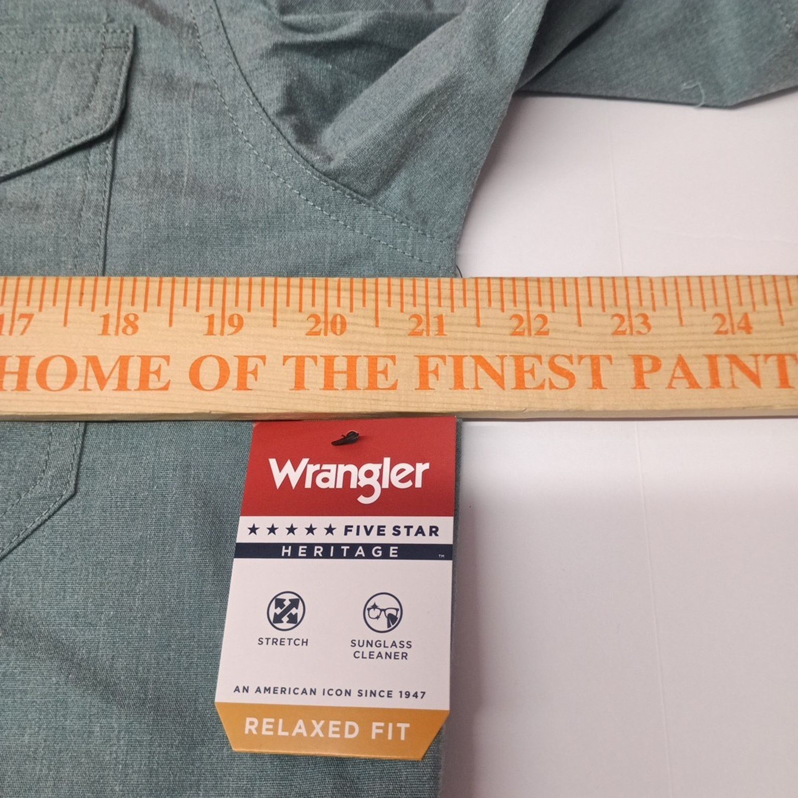 Wrangler Wrangler Men's Relaxed Fit Woven Shirt Size S Small Green Size US S / EU 44-46 / 1 - 4 Thumbnail