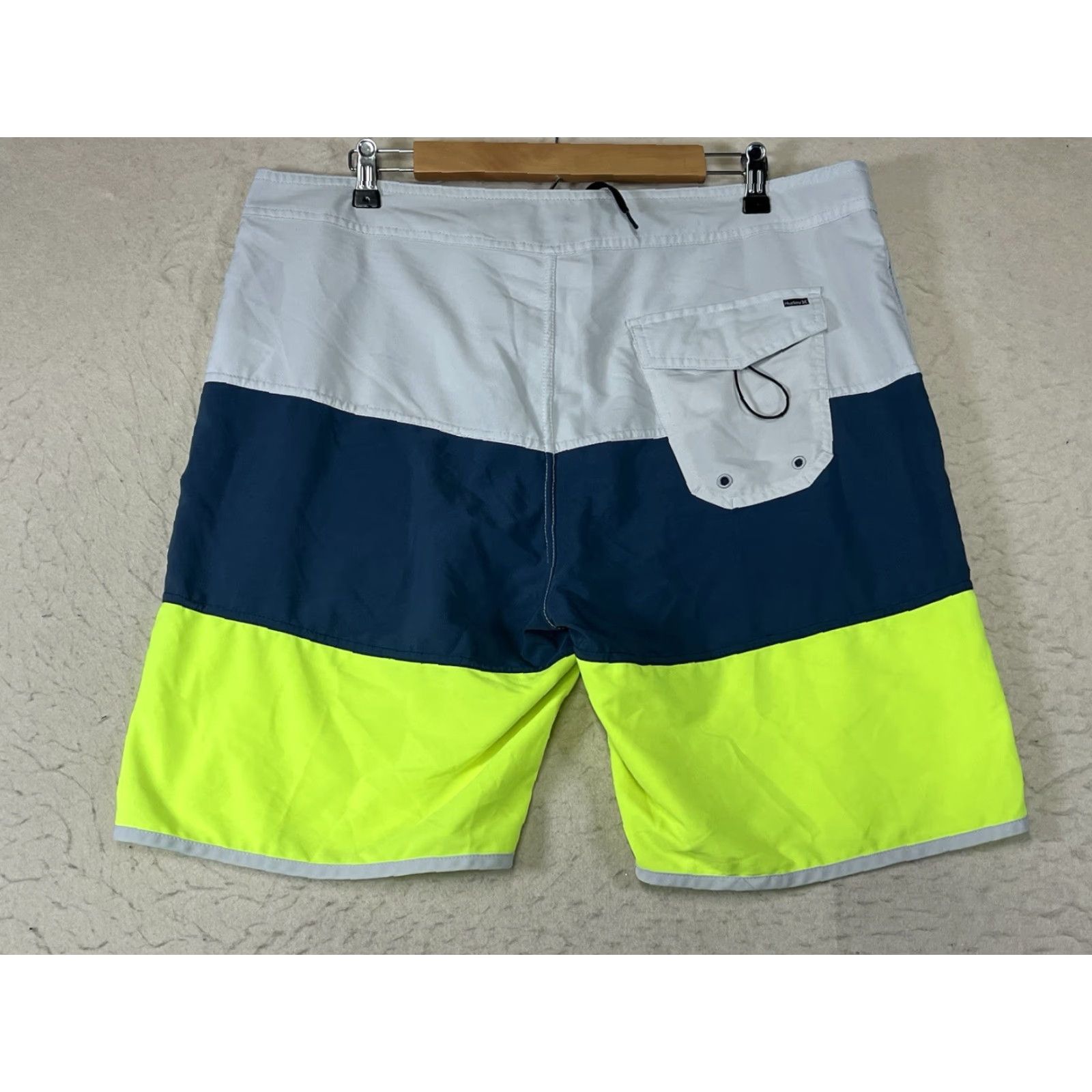 Hurley Hurley Board Shorts Men 36 Multicolor Geometric Logo Drawstring Beach Casual Regular Fit Size US 36 / EU 52 - 2 Thumbnail