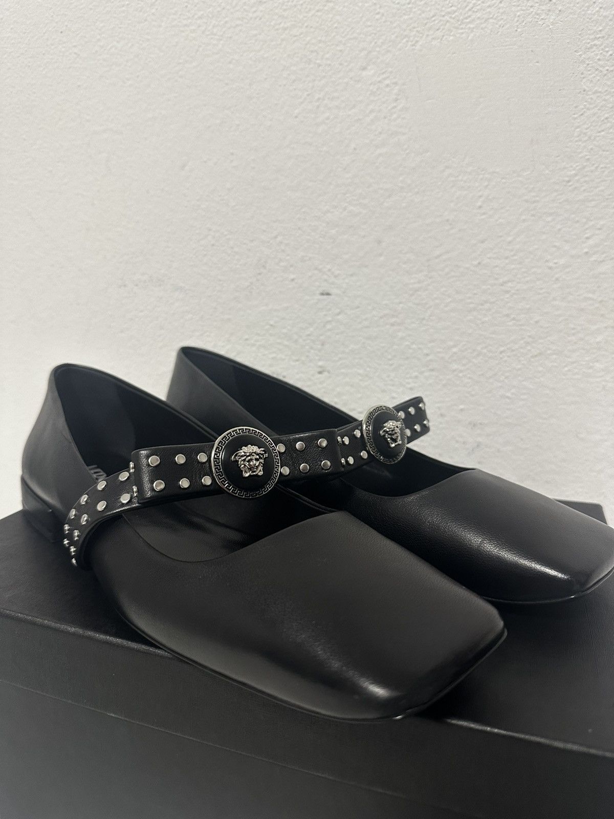 Versace Versace Gianni Ribbon Studded Ballerina Size US 9 / IT 39 - 2 Thumbnail