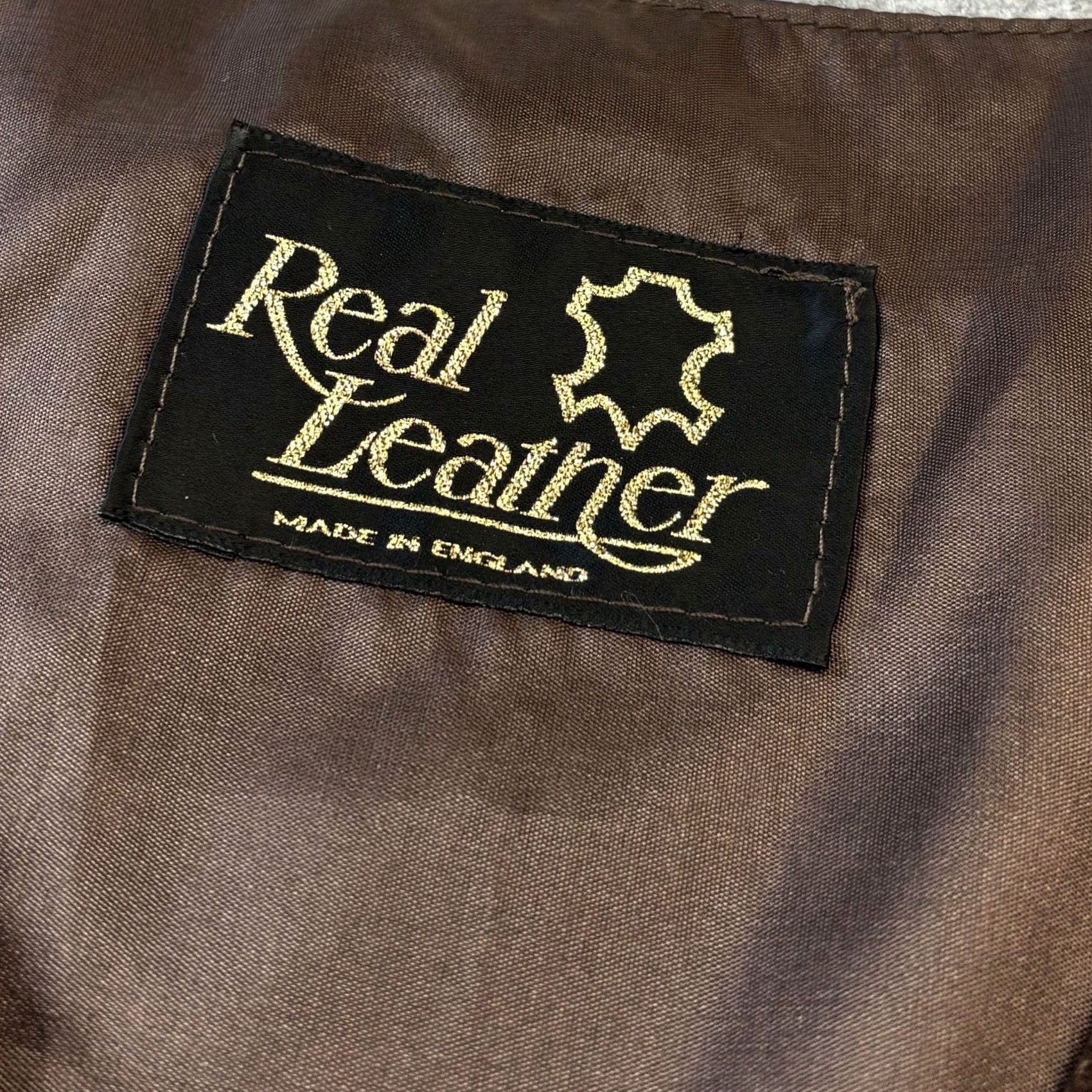 Vintage VINTAGE Real Leather Vest Waistcoat Medium Mens brown made in England Rare Pre Loved Size US M / EU 48-50 / 2 - 7 Thumbnail
