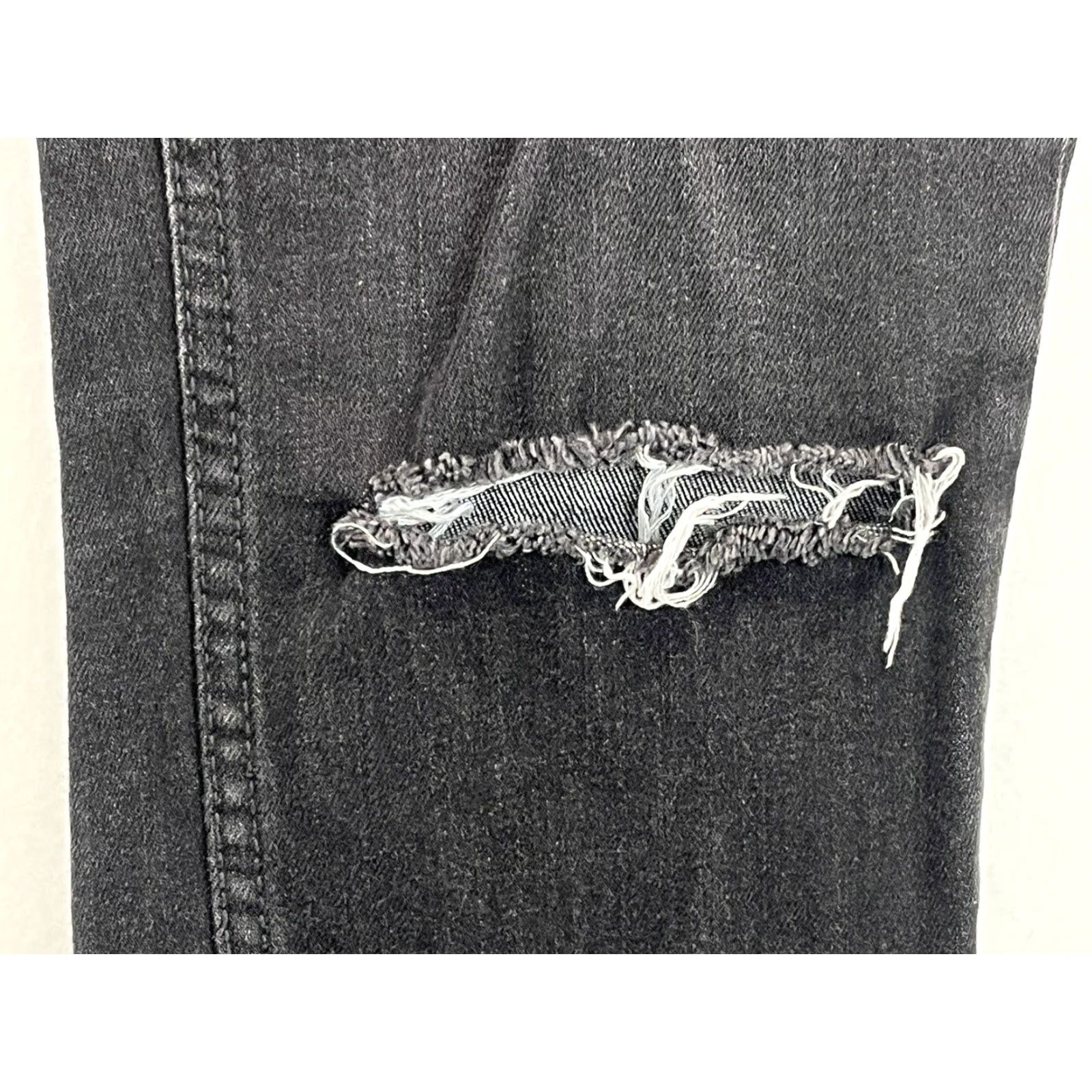 Free People Free People Skinny Jeans Sz 28 Black Distressed Raw Hem GUC Size 28" / US 6 / IT 42 - 5 Thumbnail