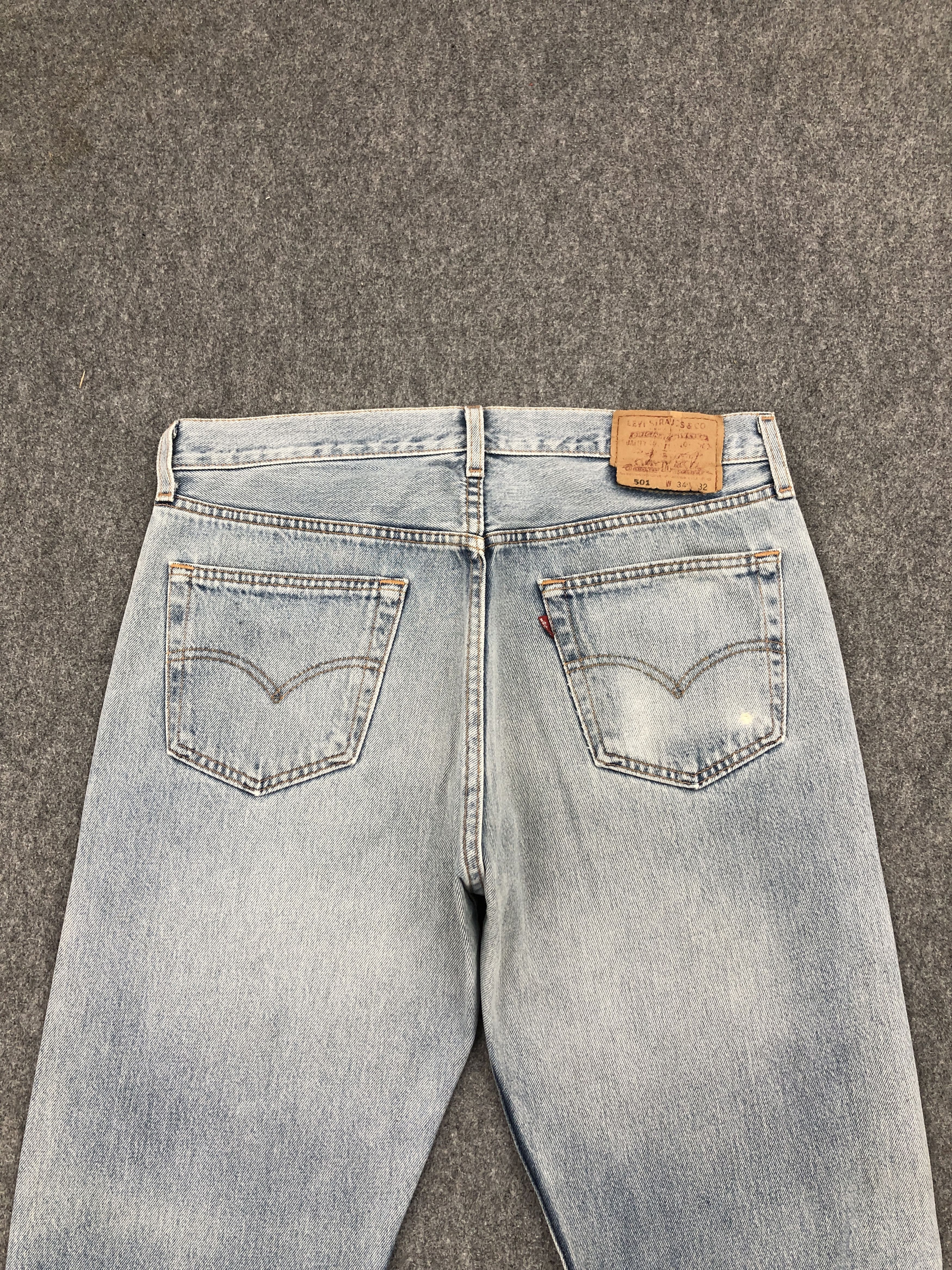 Levi's × Vintage Vintage Levis 90s 501 Light Washed Denim Jeans Size US 32 / EU 48 - 4 Thumbnail