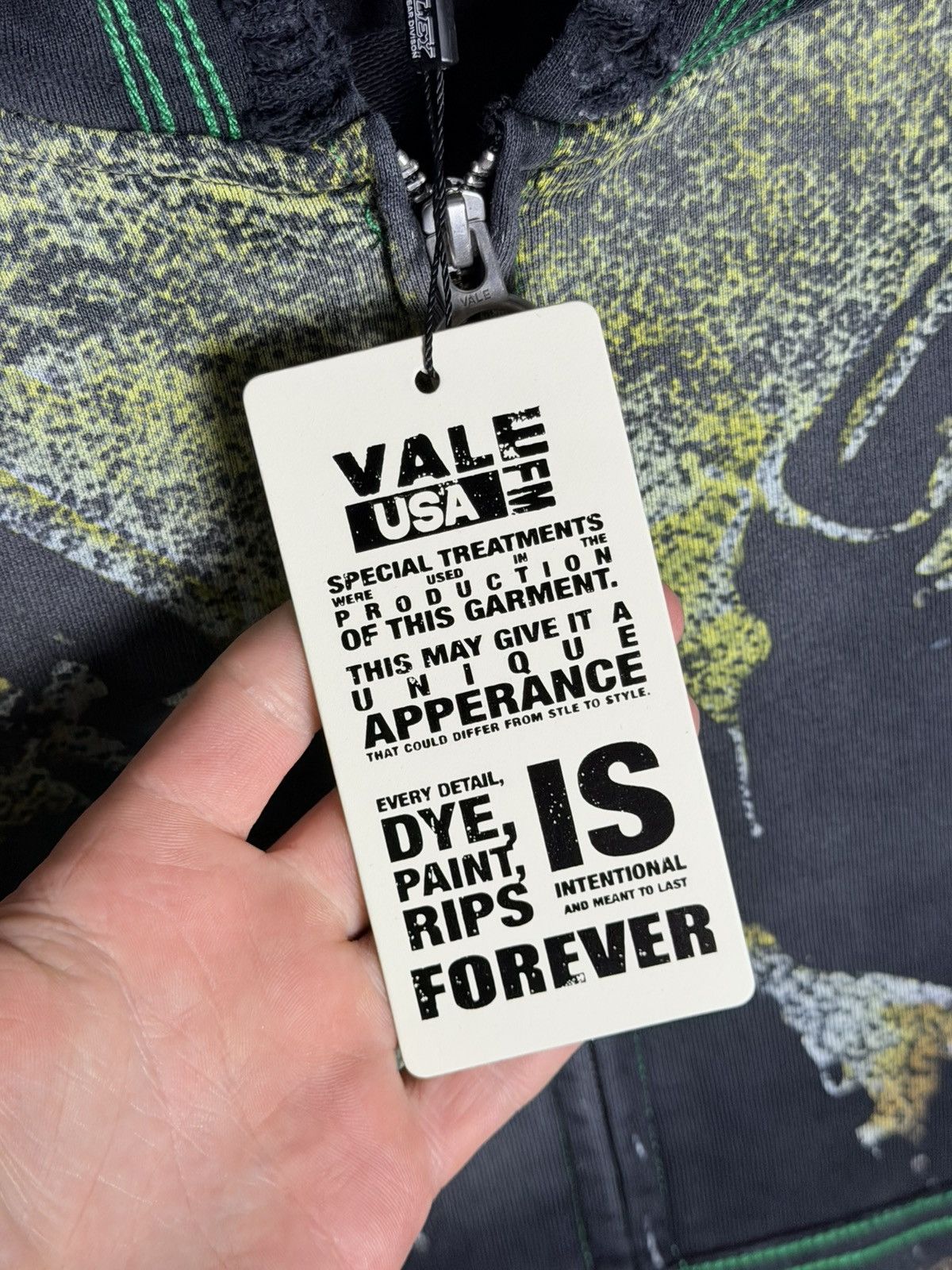 Vale Vale Forever Gravedigger Zip Up 'Black' Size US L / EU 52-54 / 3 - 5 Thumbnail