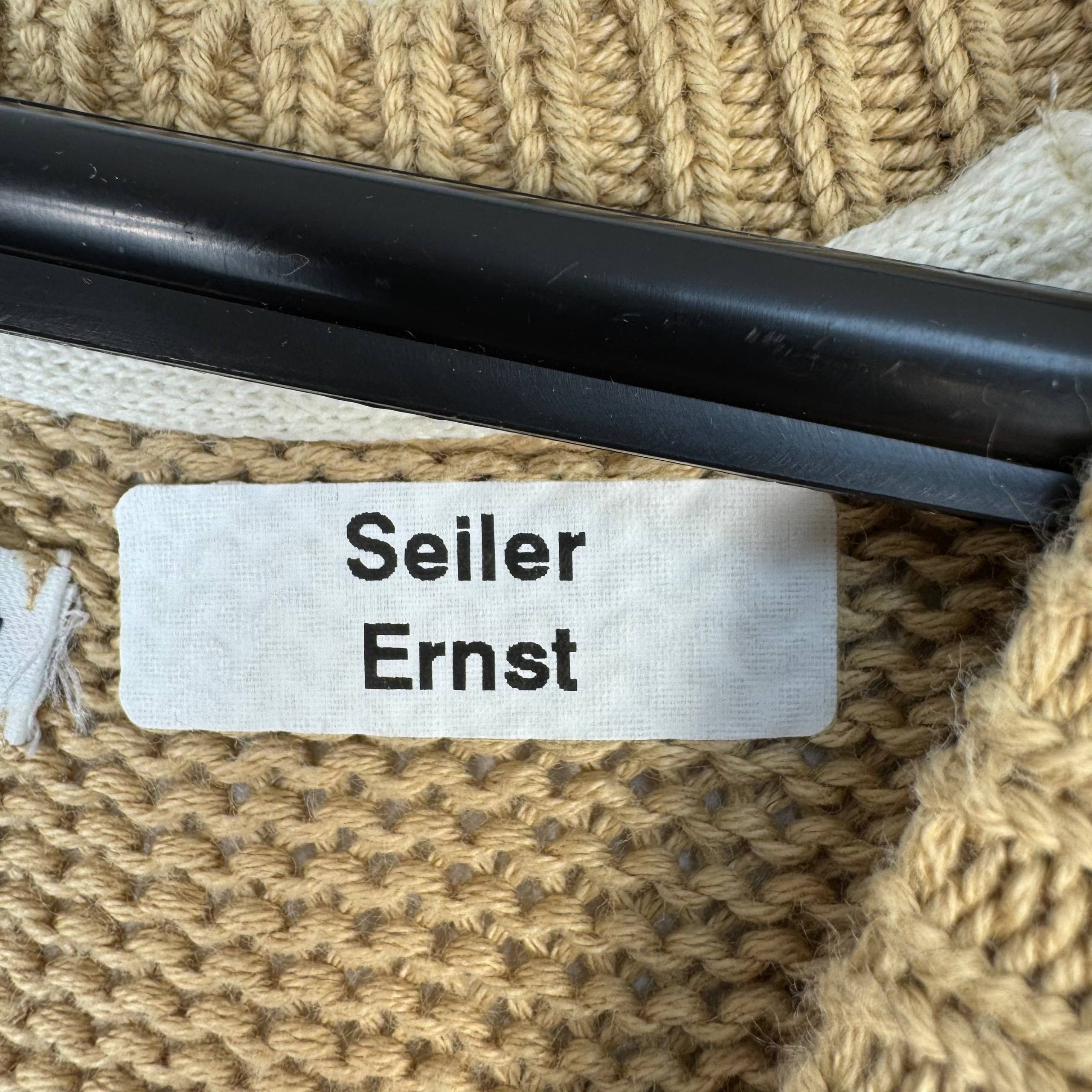 Tommy Hilfiger Tommy Hilfiger Knit V-Neck Sweater Beige Mens Size L Size US L / EU 52-54 / 3 - 5 Thumbnail