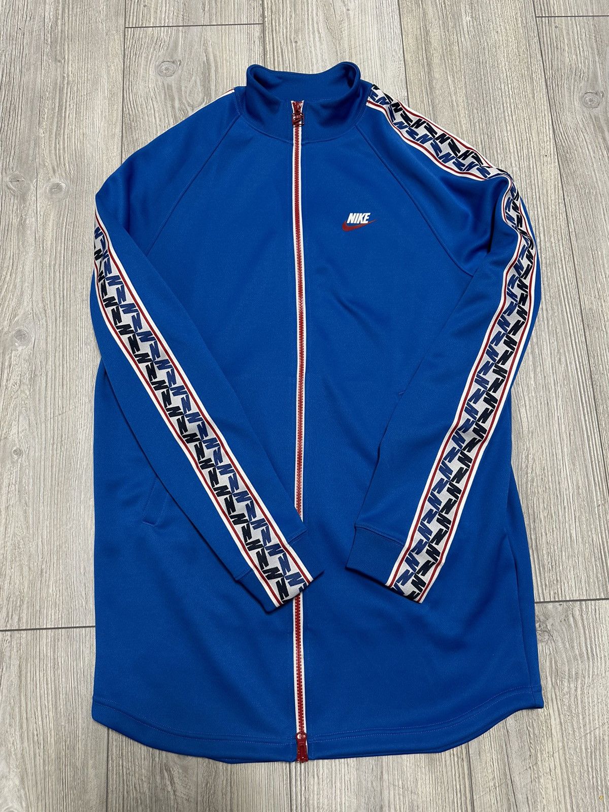 Nike Nike Taped Stripe Track Jacket Full Zip Swoosh Logo Size US S / EU 44-46 / 1 - 1 Thumbnail