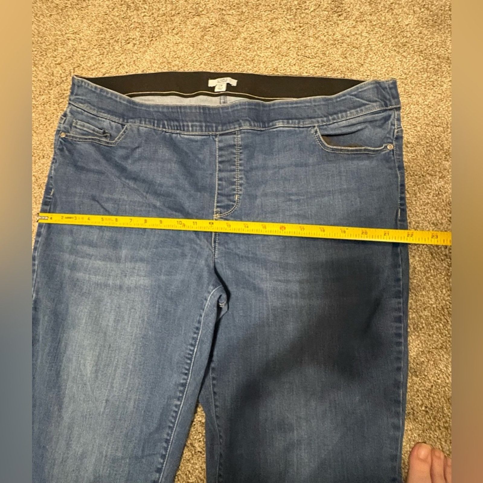 Croft & Barrow (Croft & Barrow) Kohl Elastic Waistband Jeans: Size 22W Size 30" / US 8 / IT 44 - 6 Thumbnail