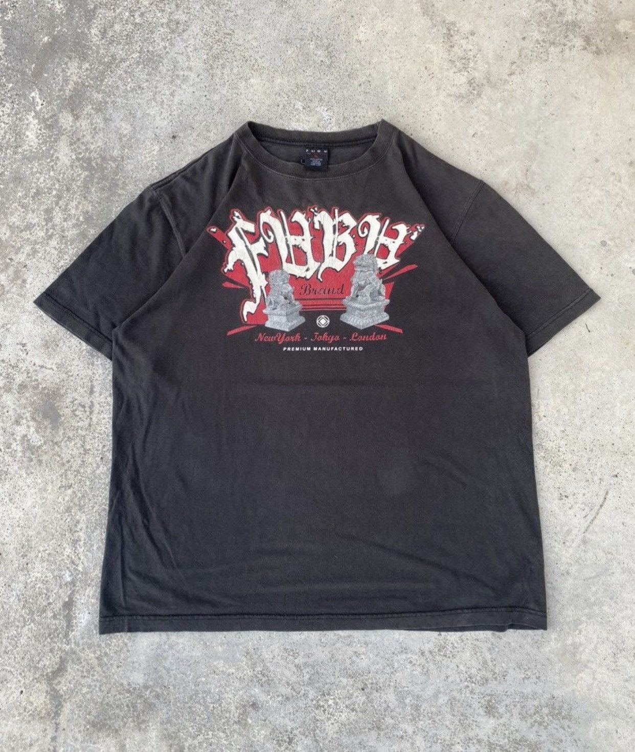 Fubu 2000s Faded Fubu Rap Hip Hop y2k T-Shirt Size US XL / EU 56 / 4 - 1 Thumbnail