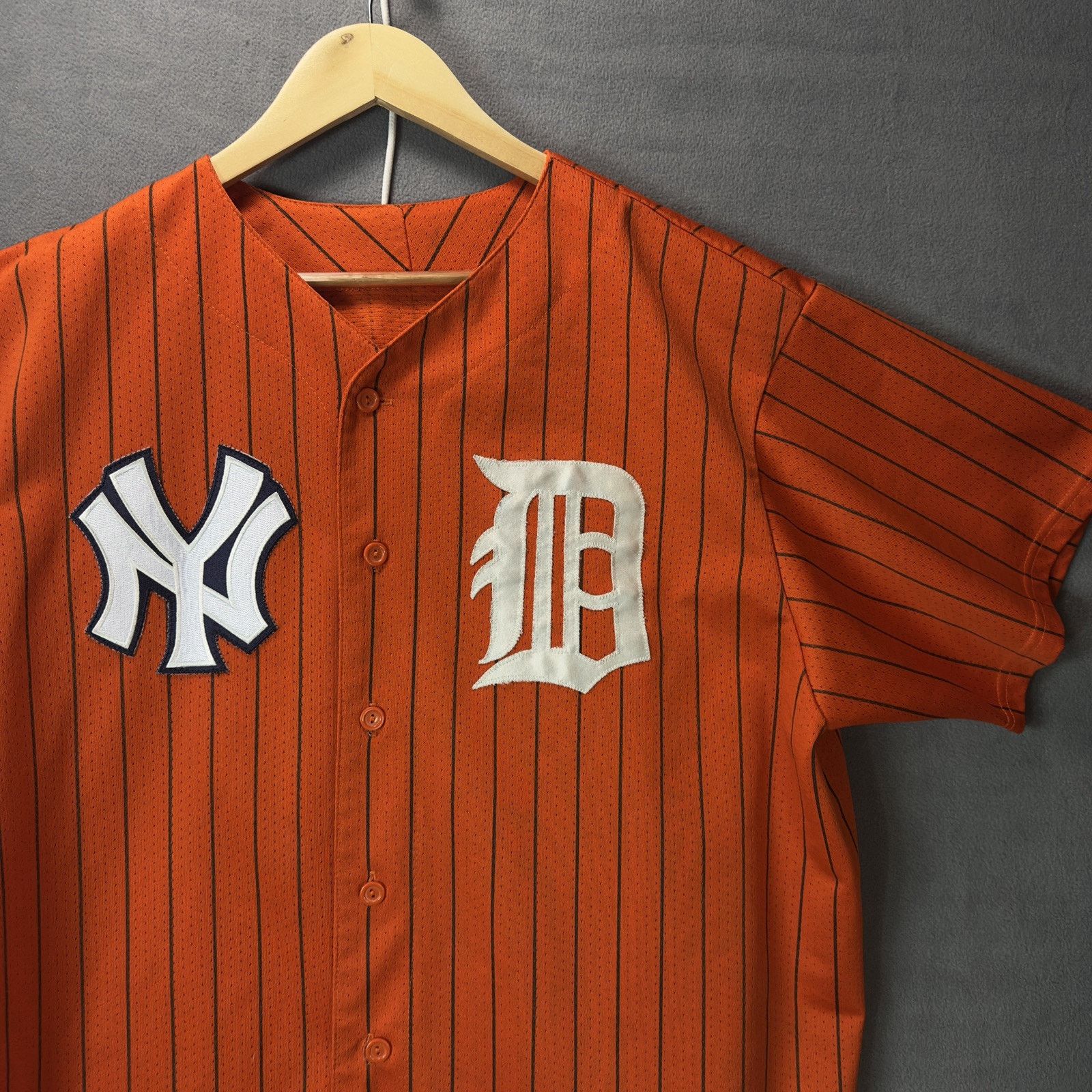 Majestic Yankees Tigers Collab Jersey Majestic Stitched Orange Rare Size 44 - 3 Thumbnail