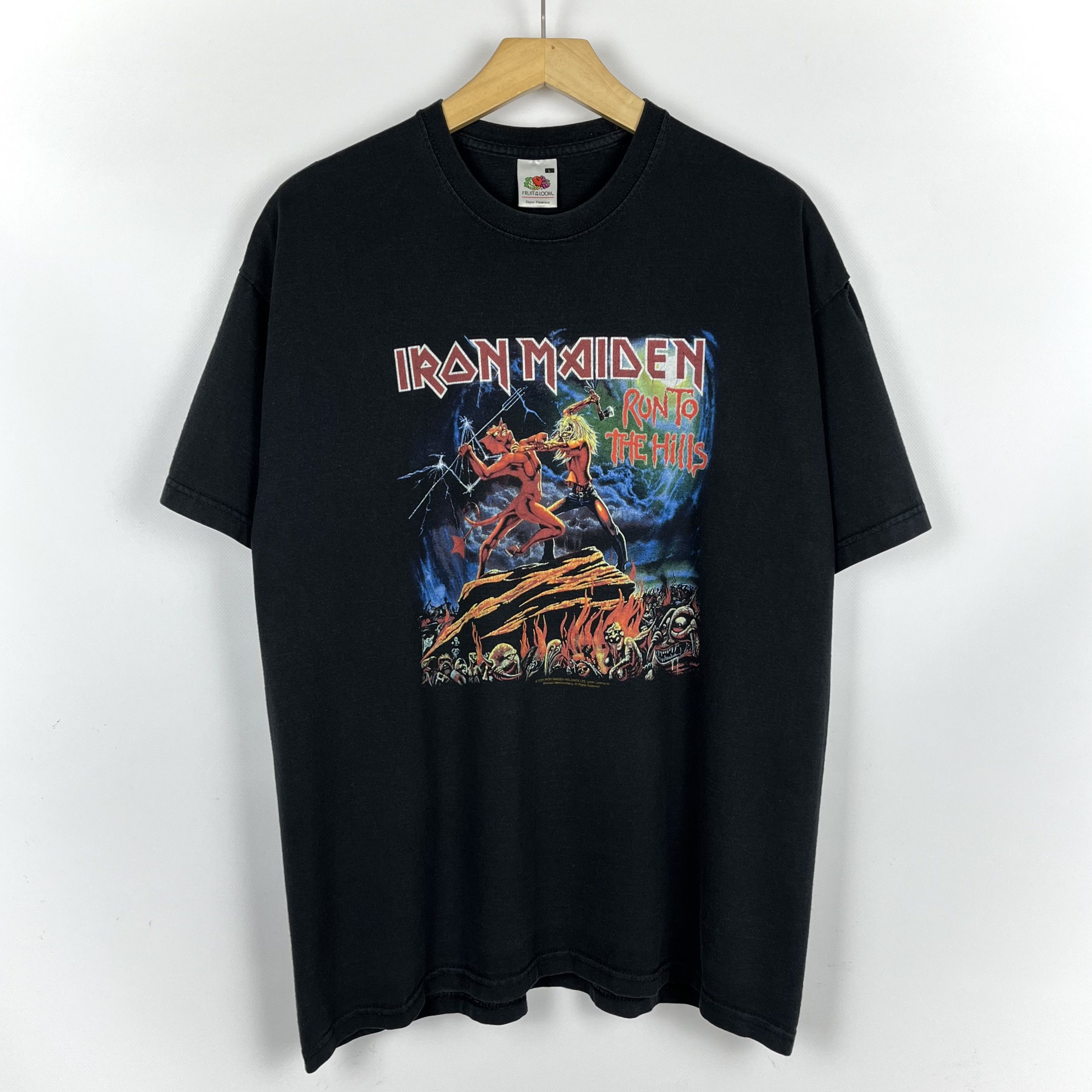 Band Tees Vintage Iron Maiden Run To The Hills Rock Band T Shirt 2005 Size US L / EU 52-54 / 3 - 1 Thumbnail