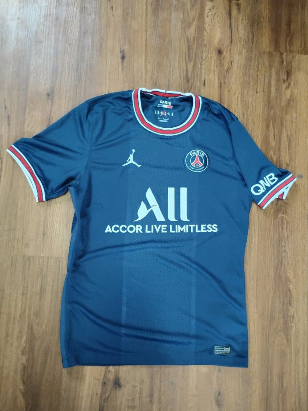 Jordan Brand Jordan Paris St. Germain Soccer Jersey Football 2022-23 Home Size US M / EU 48-50 / 2 - 2 Thumbnail