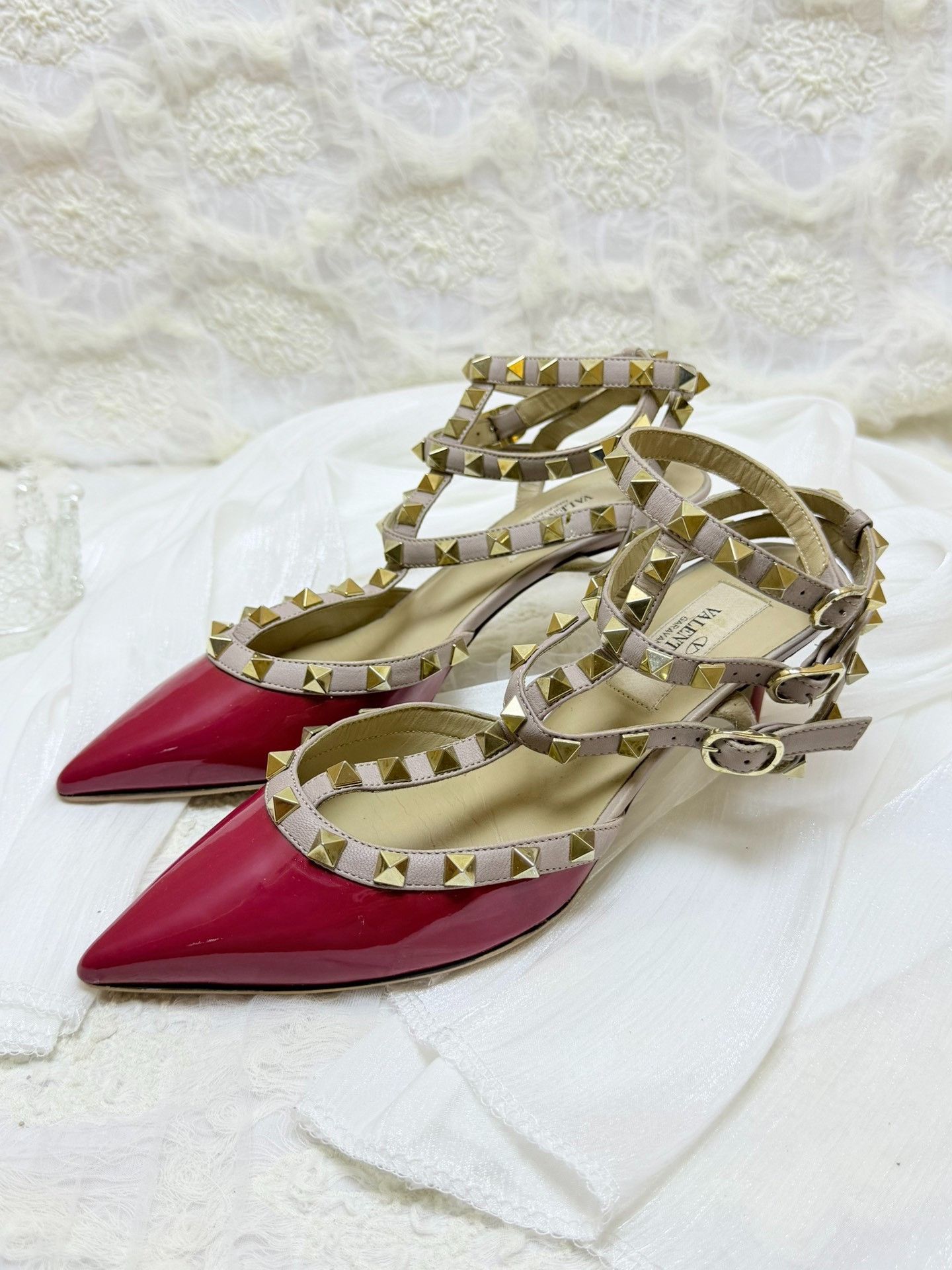 Valentino Valentino Red Lowtop Sneakers us_5-5 Women Size US 5.5 / IT 35.5 - 1 Thumbnail