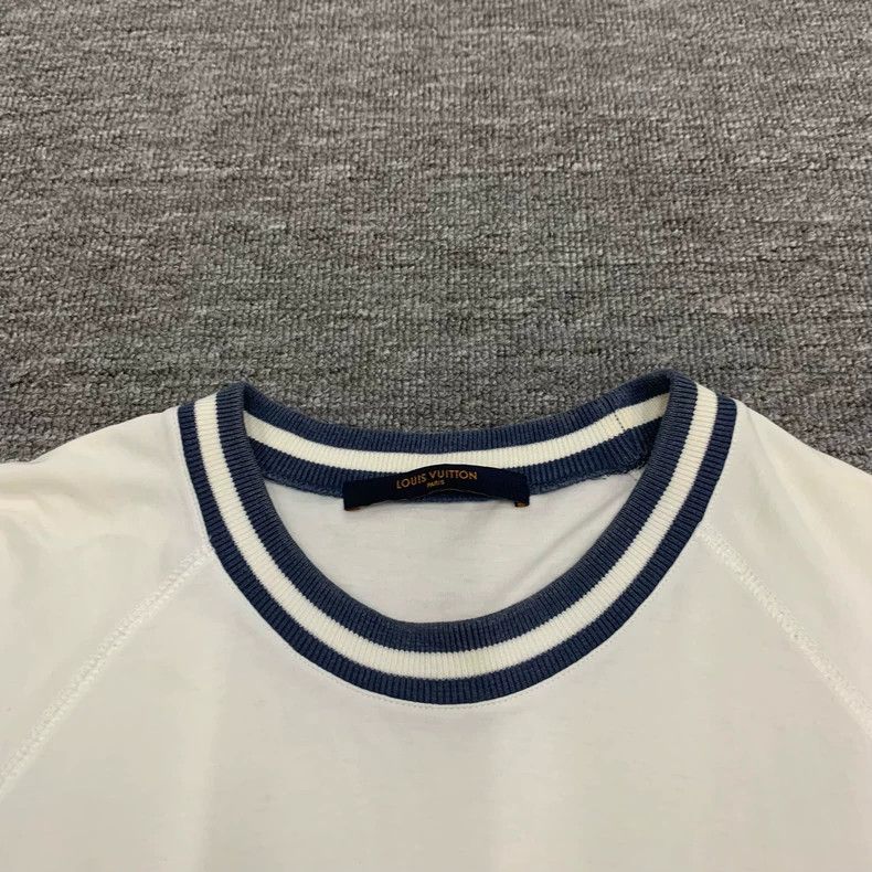 Louis Vuitton Louis Vuitton White inverted logo short sleeve Size US XL / EU 56 / 4 - 4 Thumbnail