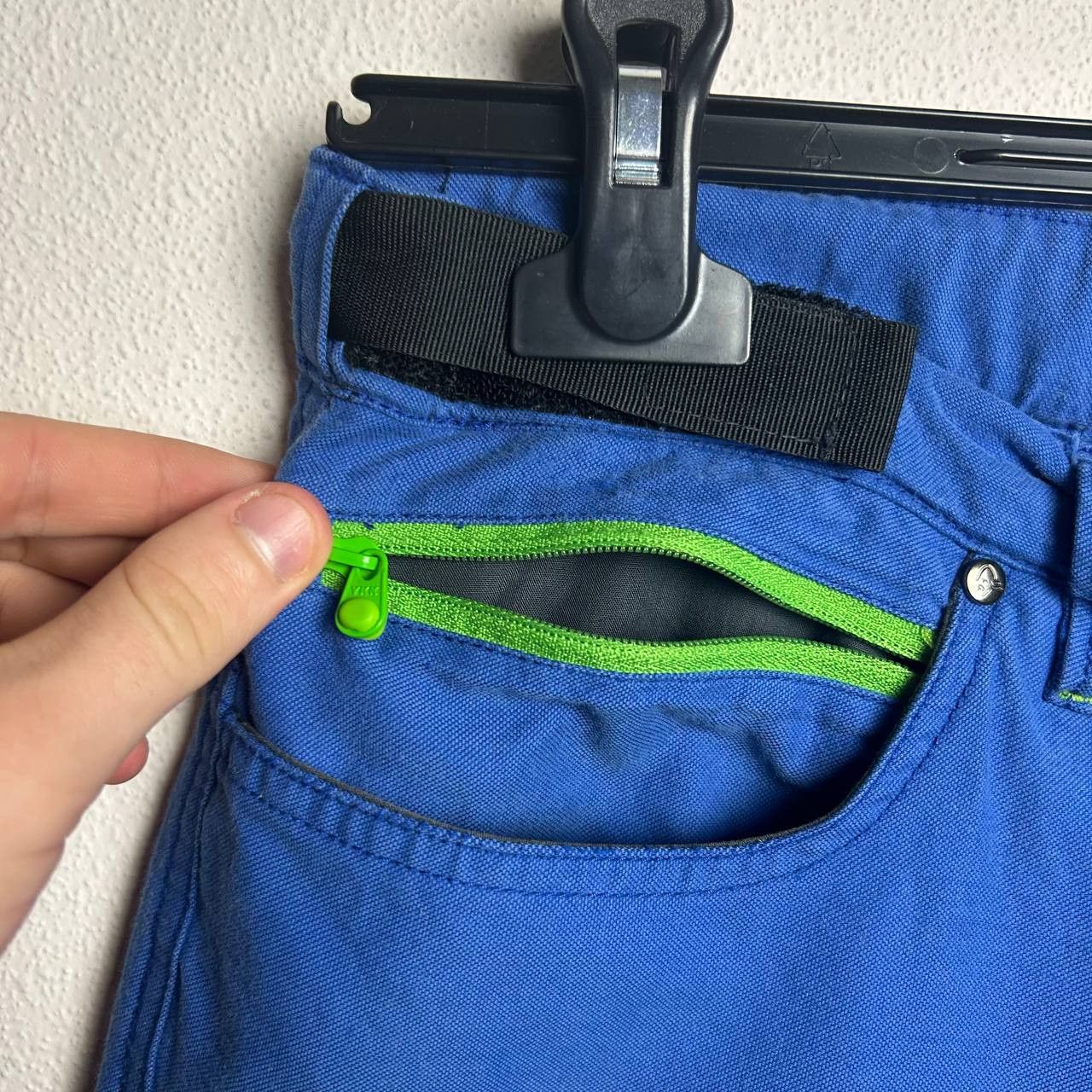 Norrona Mens Norrona Small logo Multipocket blue outdoor shorts Size US 32 / EU 48 - 7 Thumbnail