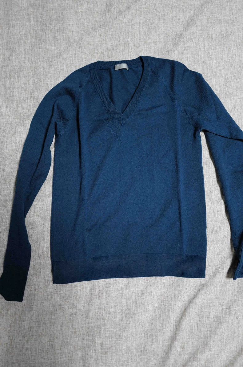Dior Dior Bird blue scratch V-neck wool sweater sweater Size S / US 4 / IT 40 - 1 Thumbnail