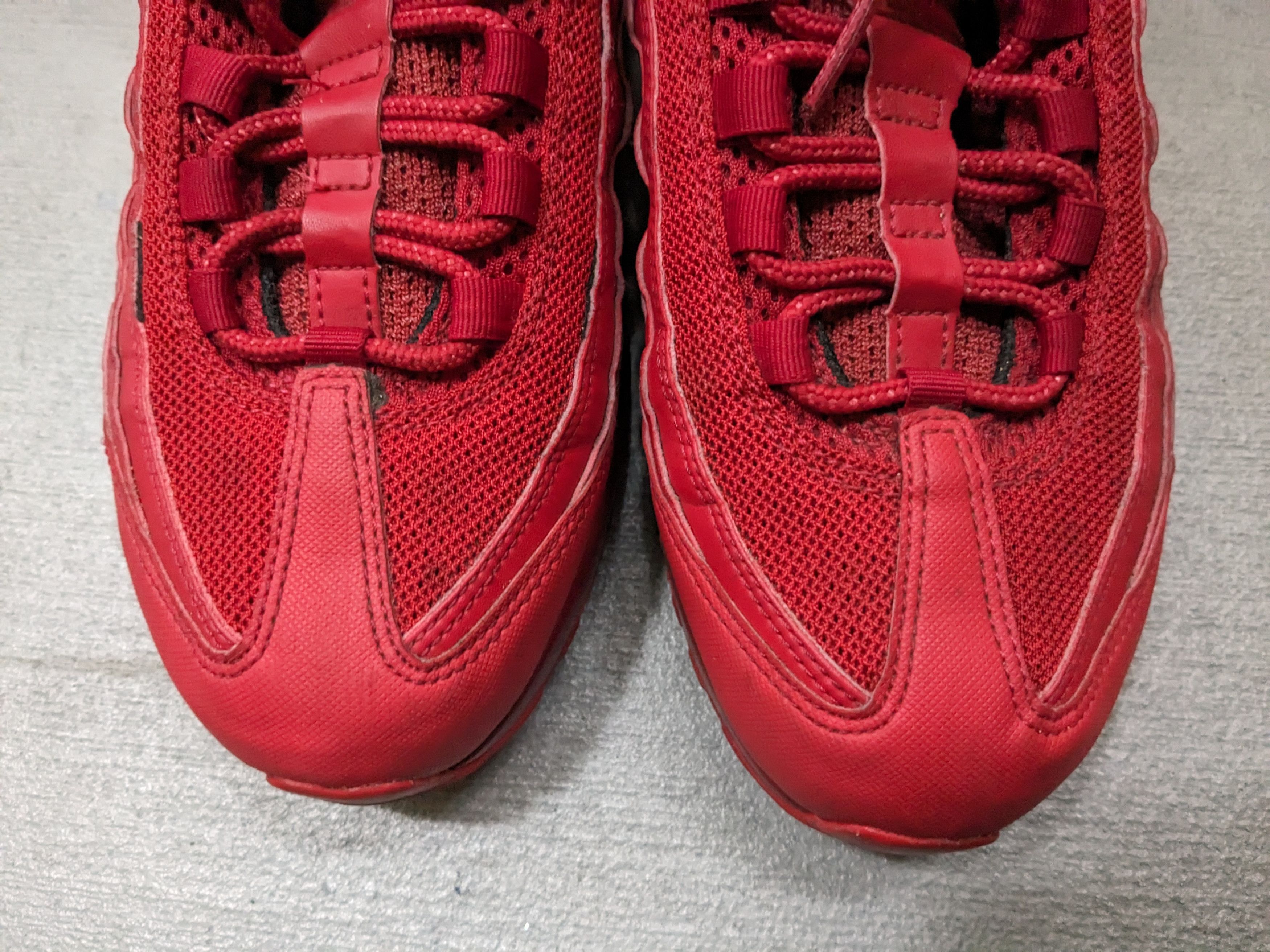 Nike Nike Air Max 95 Triple Red Size 8 CQ9969-600 2019 Size US 8 / EU 41 - 5 Thumbnail