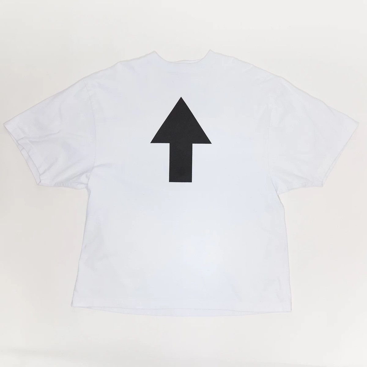 Balenciaga BALENCIAGA ARROW PRINT SHORT SLEEVED T-SHIRT