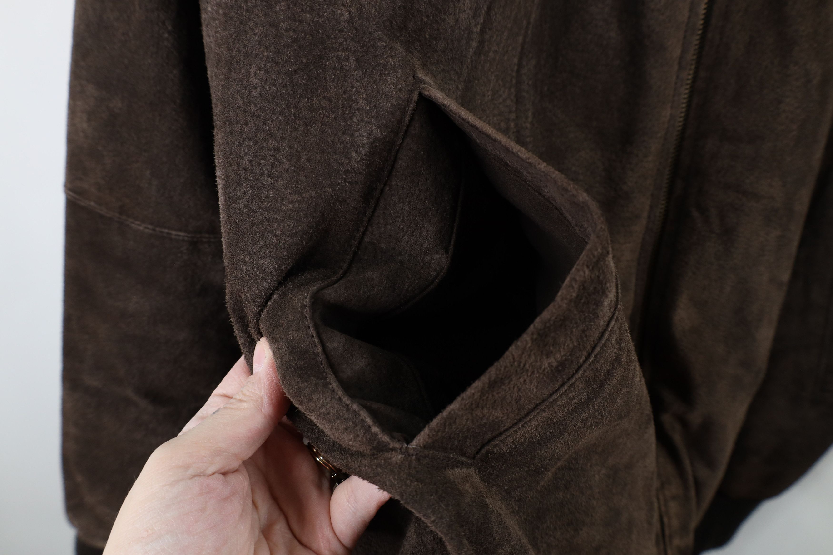 Vintage Vintage 90s Streetwear Suede Leather Bomber Jacket Brown Size US XL / EU 56 / 4 - 4 Thumbnail