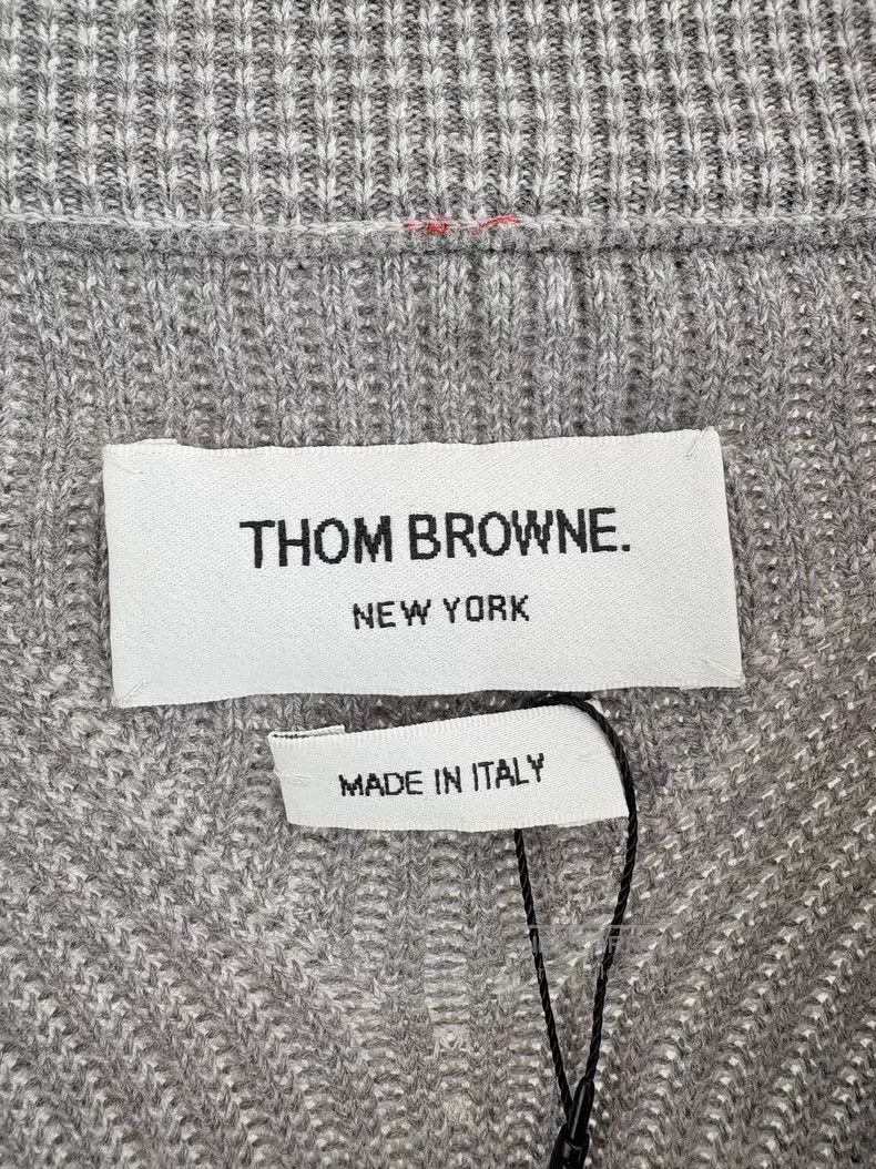 Thom Browne Thom Browne Four-stripe gray sweater Size US M / EU 48-50 / 2 - 3 Thumbnail