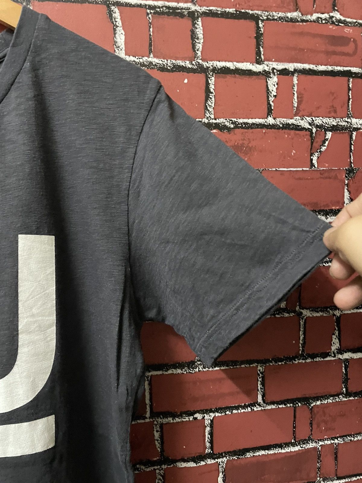 Designer × Undercover × Uniqlo UNIQLO X UNDERCOVER SHIRT Size US M / EU 48-50 / 2 - 5 Thumbnail