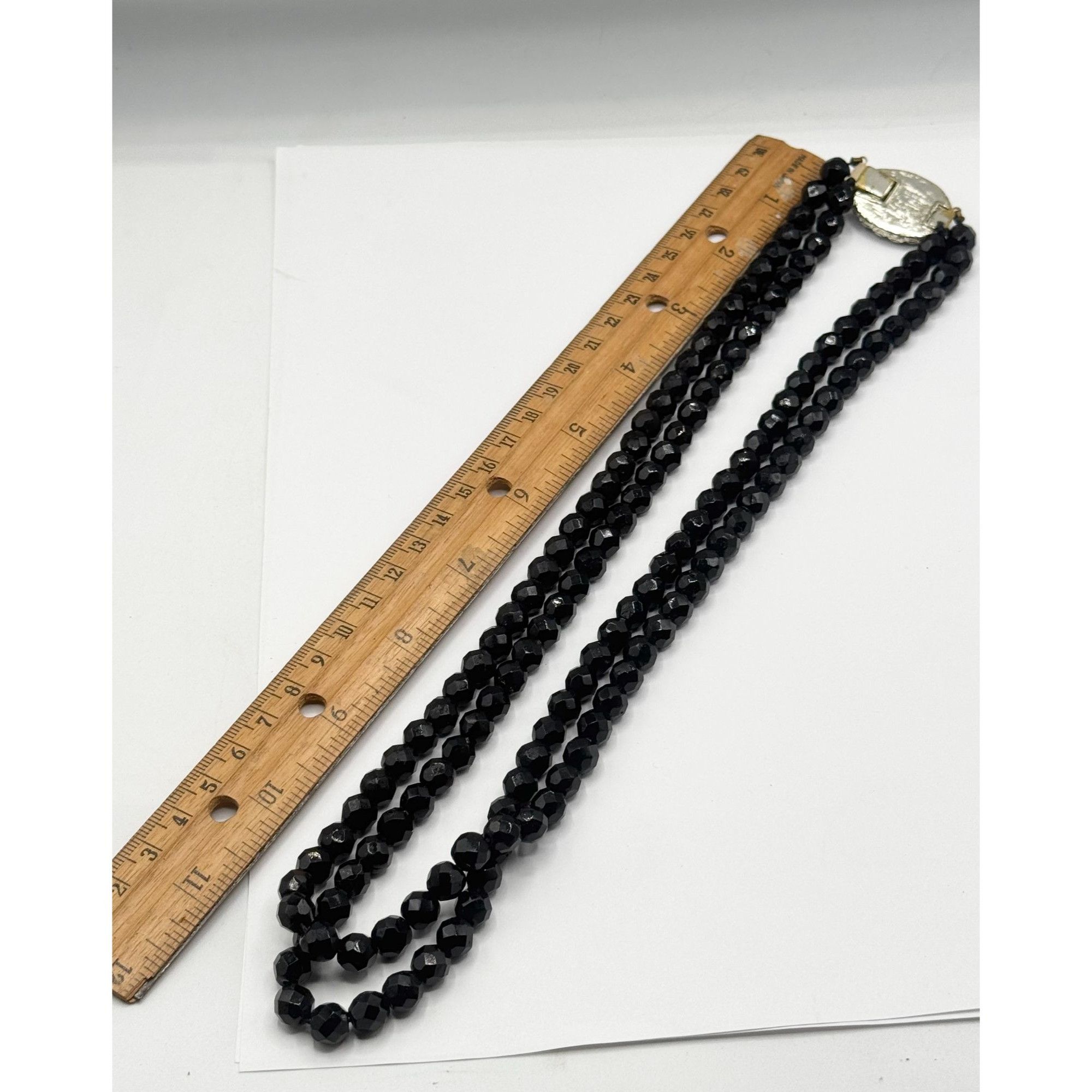 Vintage Vintage black glass beaded double strand cameo necklace Size ONE SIZE - 5 Thumbnail