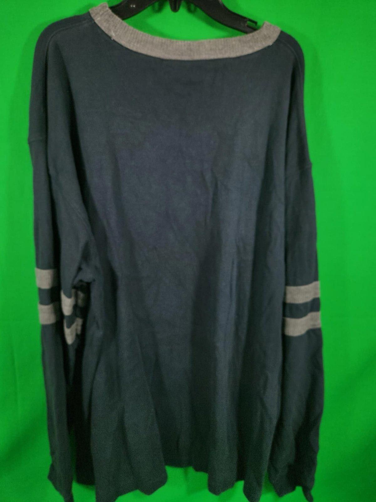 Designer Vintage Walt Disney World Mickey Mouse LongSleeve Sweatshirt Size US XL / EU 56 / 4 - 5 Thumbnail