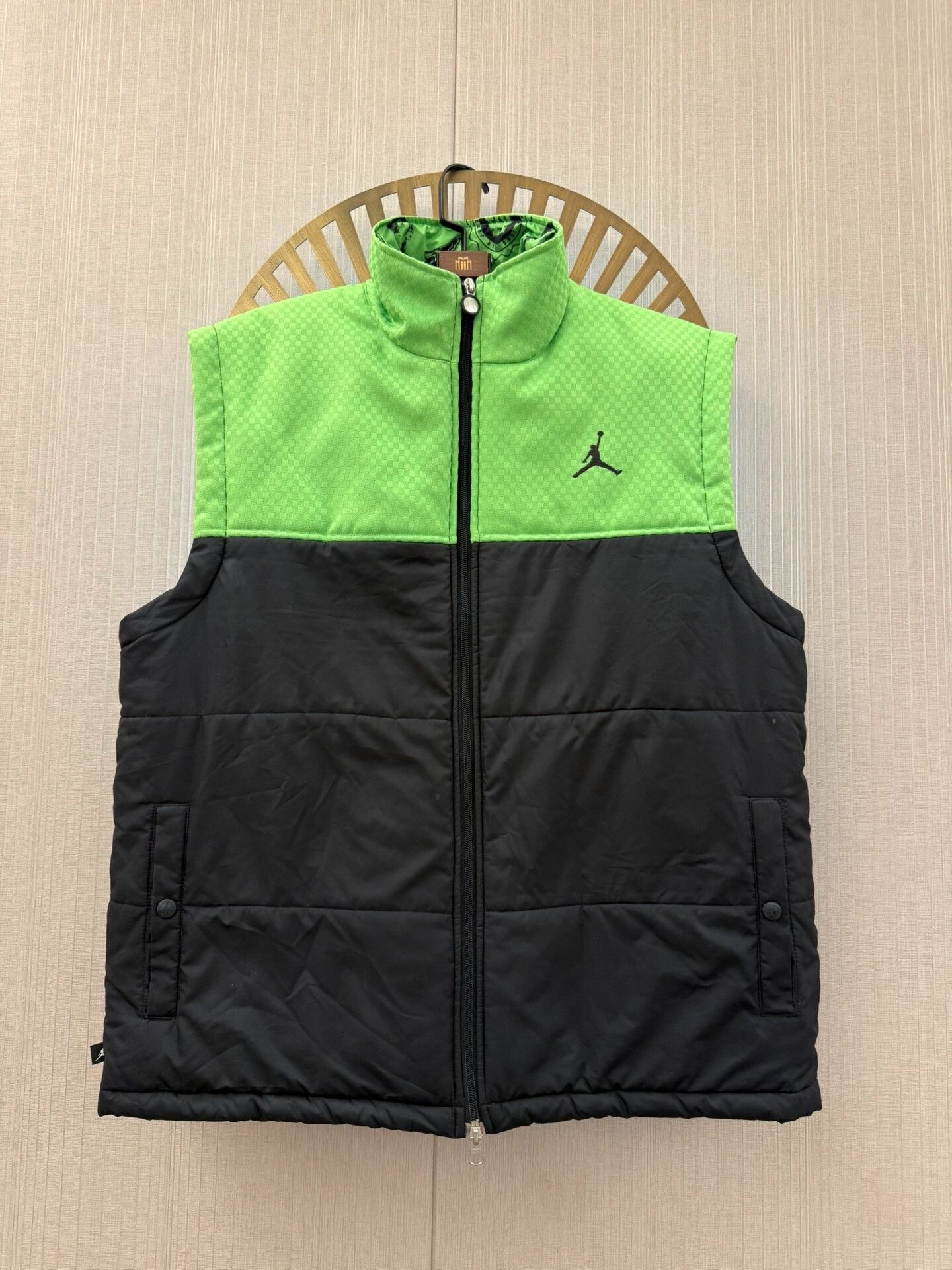 Jordan Brand Jordan Brand Retro Rare Vest l Men Size US L / EU 52-54 / 3 - 1 Thumbnail