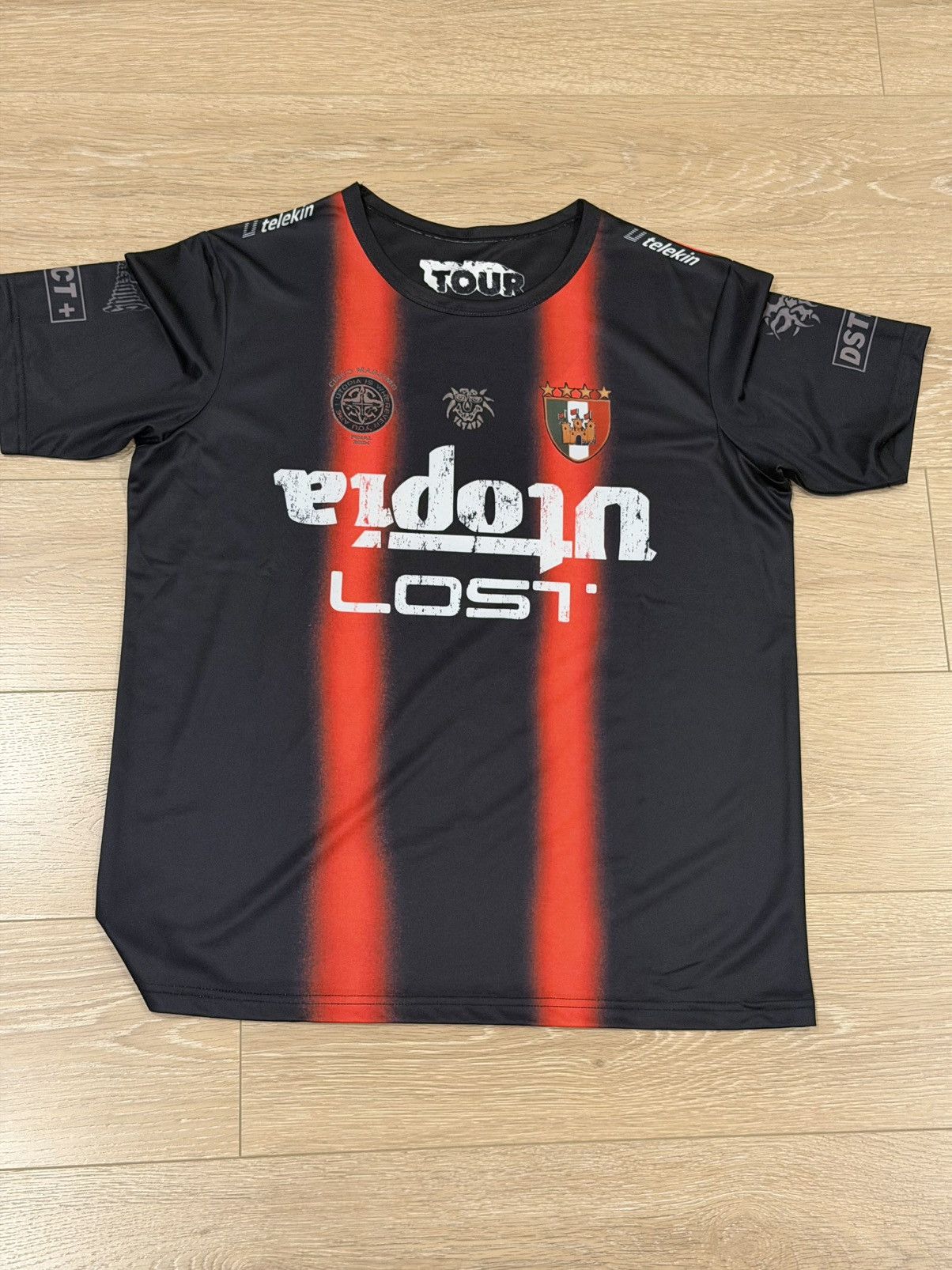 Travis Scott Travis scott Italy, soccer jersey Size US L / EU 52-54 / 3 - 1 Thumbnail