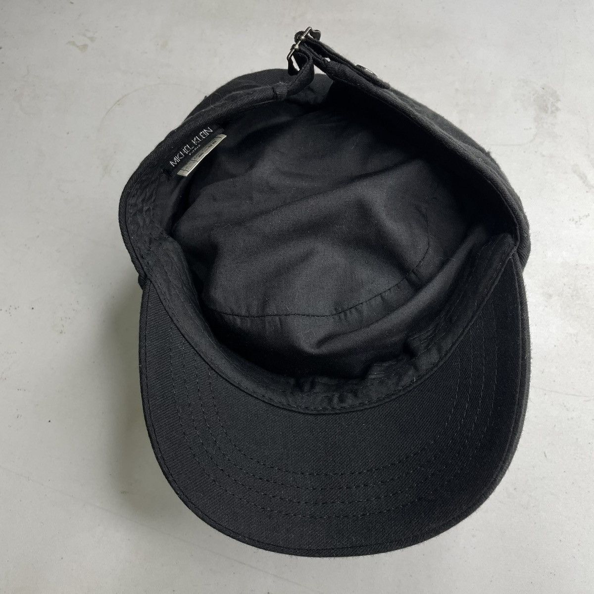 Hunter × Michel Klein Two fold cadet hat with accessories. Thin material Size ONE SIZE - 11 Thumbnail